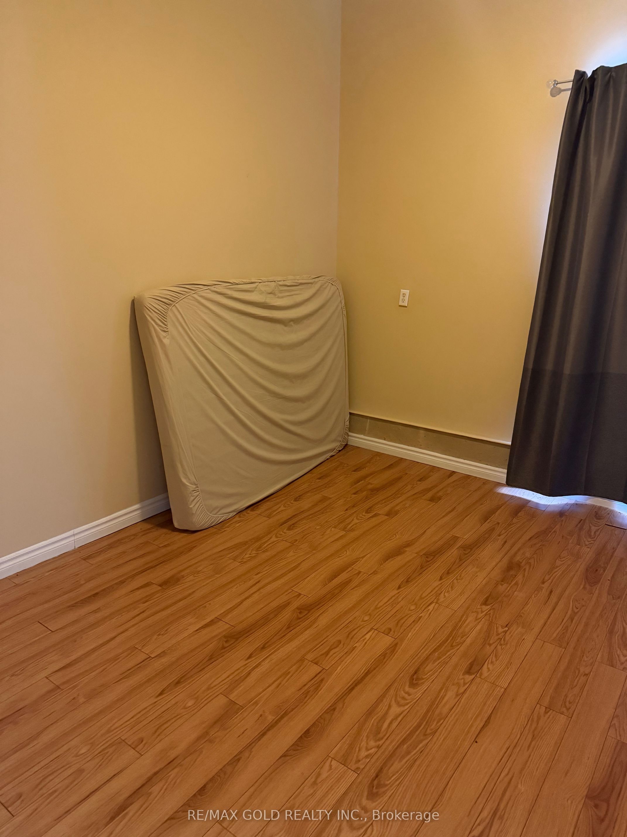 455 S EDGEWARE RD. Road