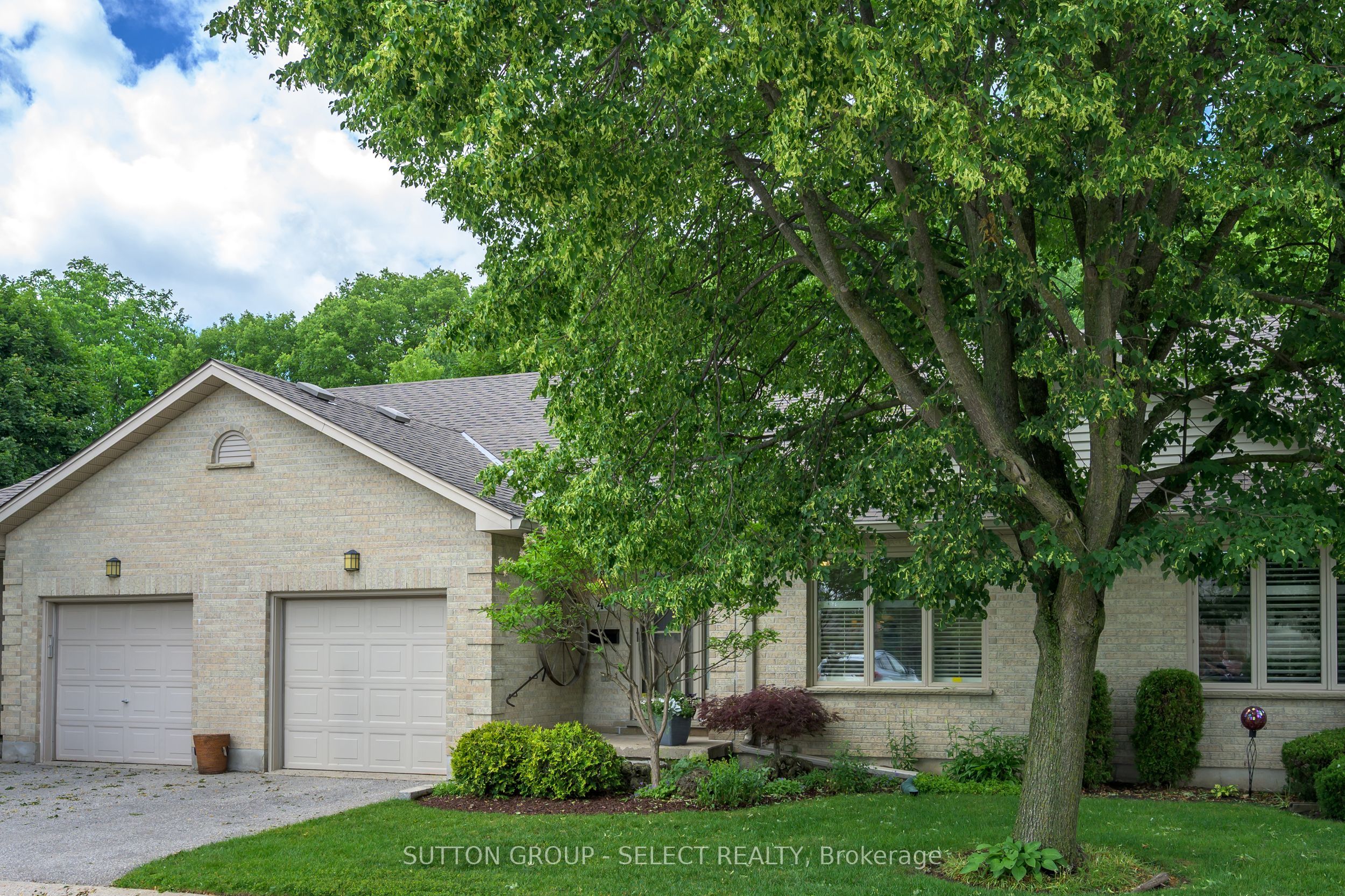 99 Edgevalley Road 43