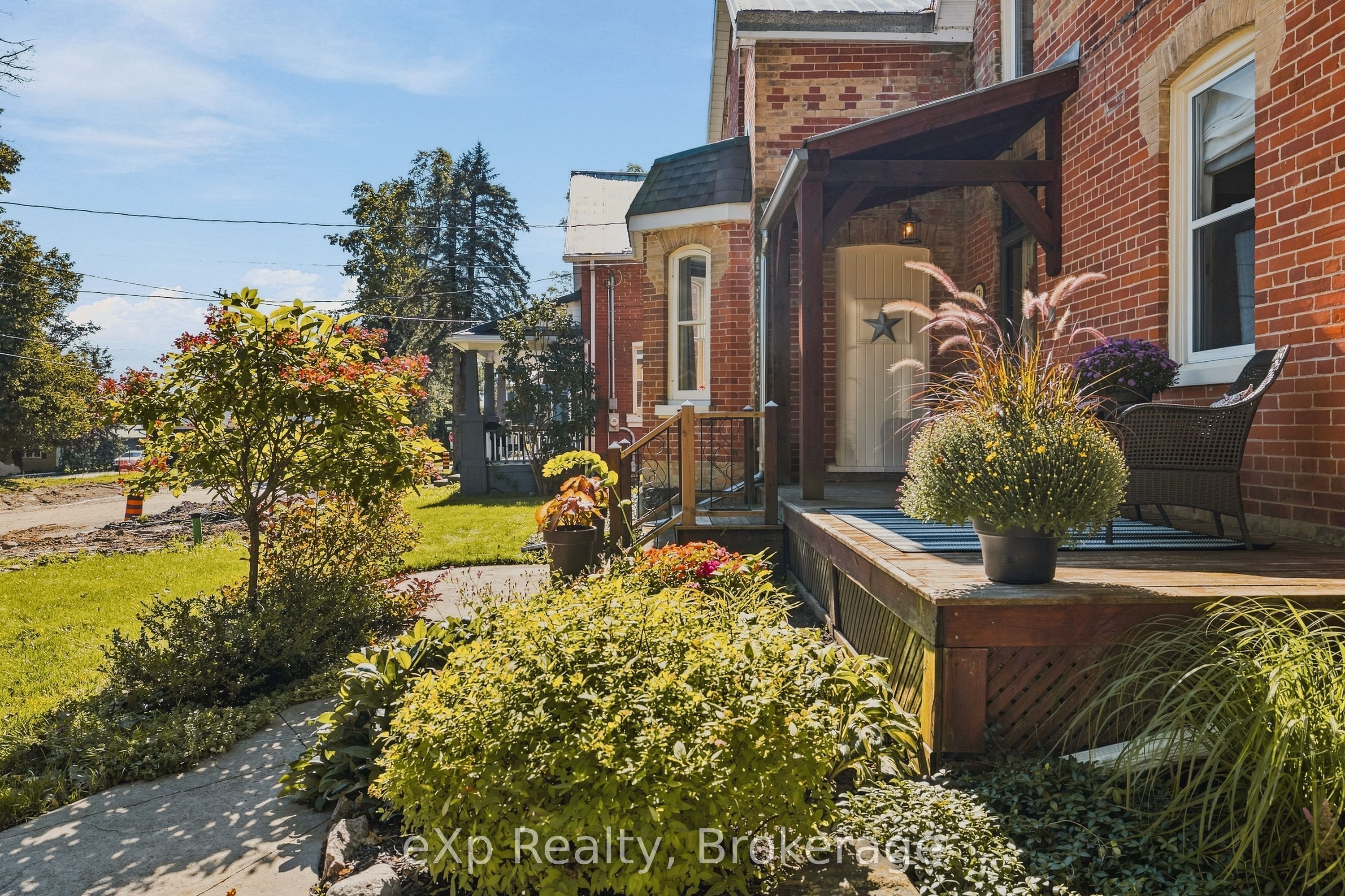 51 Osprey Street S