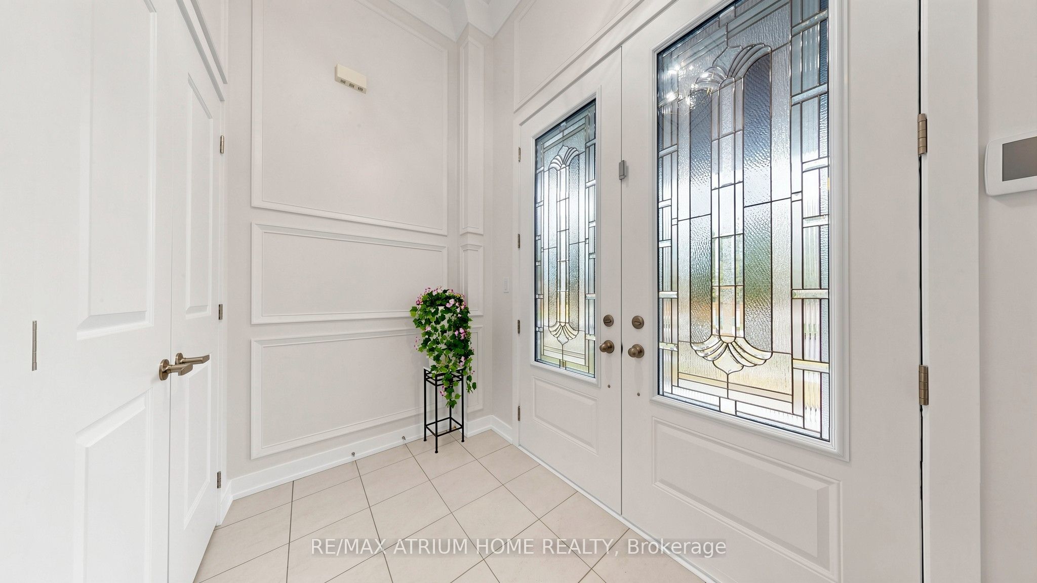 145 Courvier Crescent