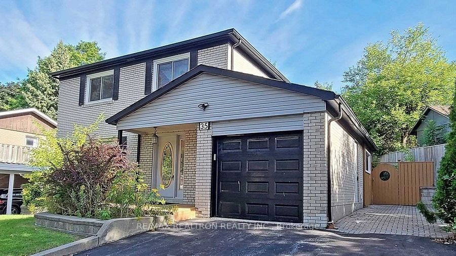 35 Rochelle Crescent