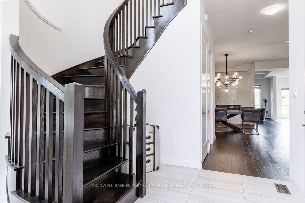 102 Greenwich Avenue