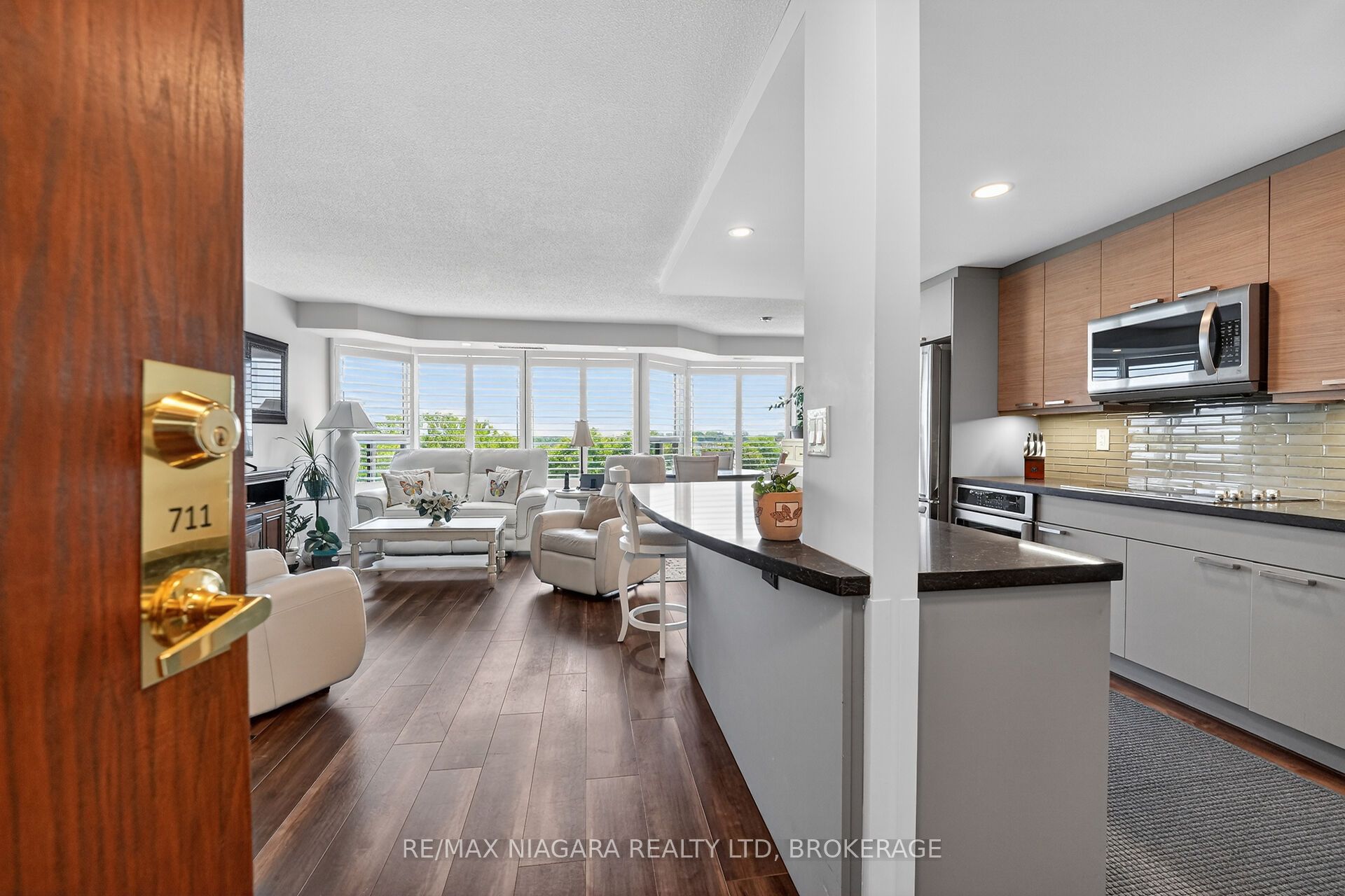 81 Scott Street 711