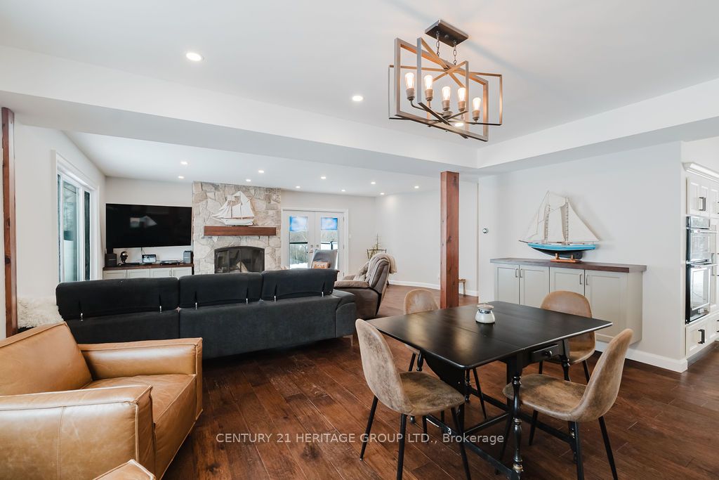 2816 Mount Albert Road