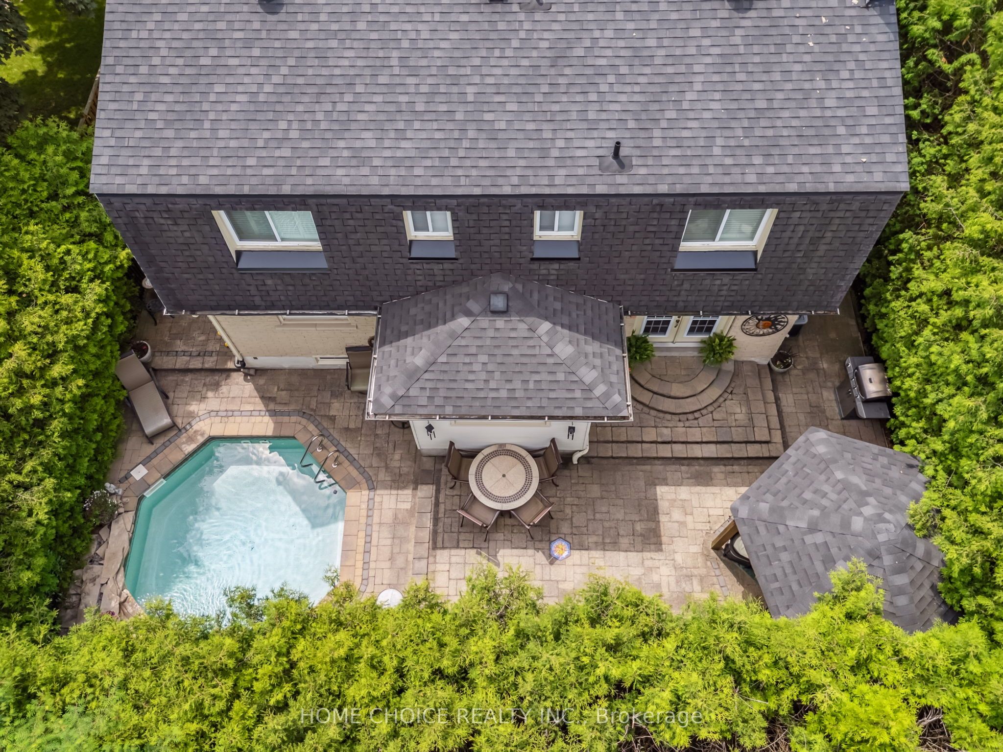 1206 Northgate Crescent
