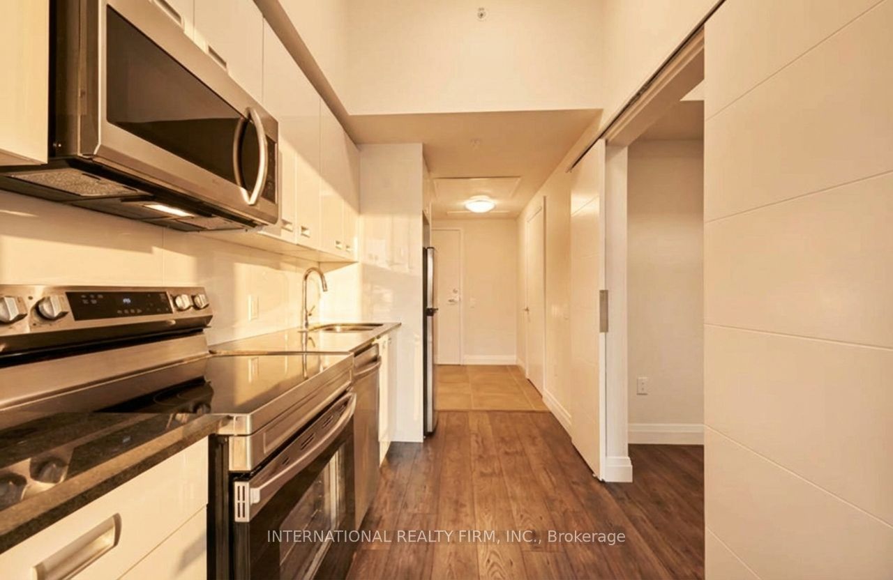 652 Princess Street 425