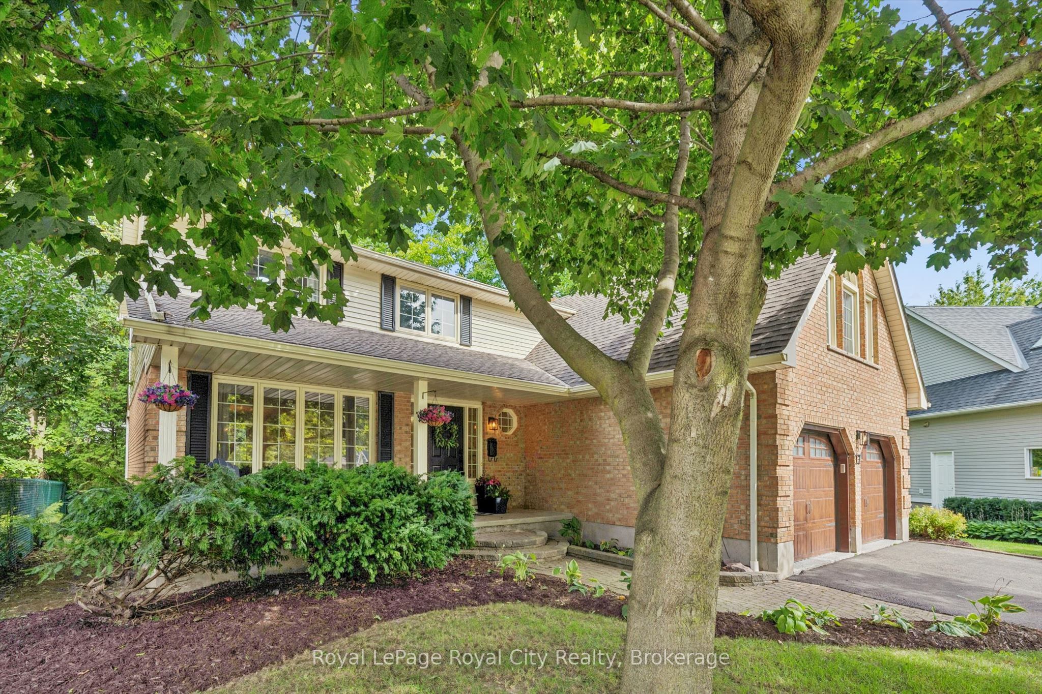 17 Sugarbush Place
