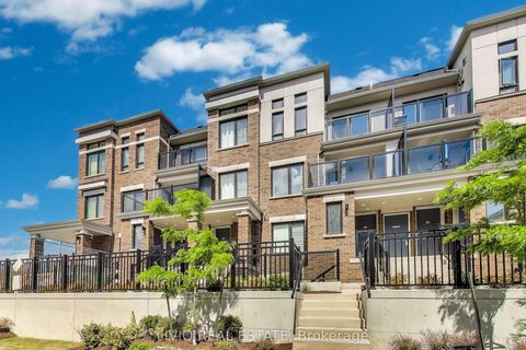 14 Lookout Drive A Clarington ON L1C 7E9