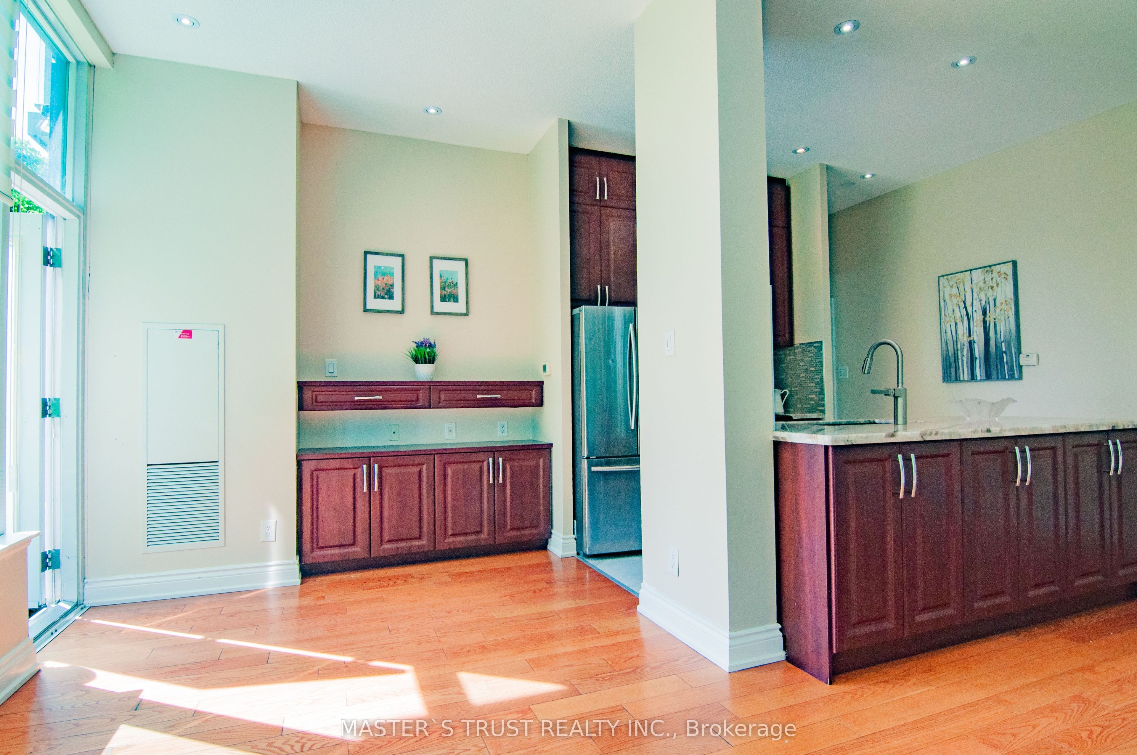 3525 Kariya Drive 101