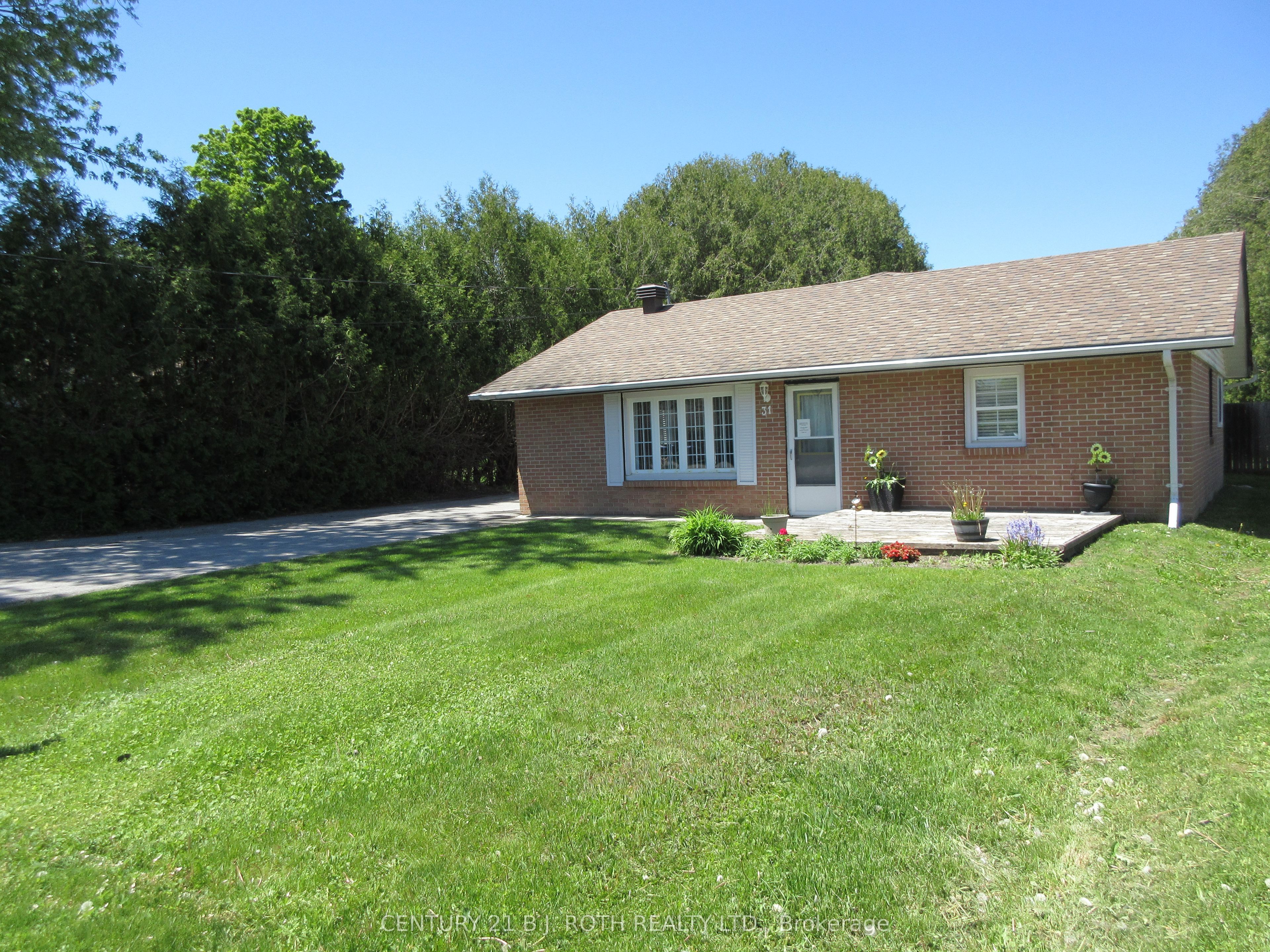 31 River Drive
