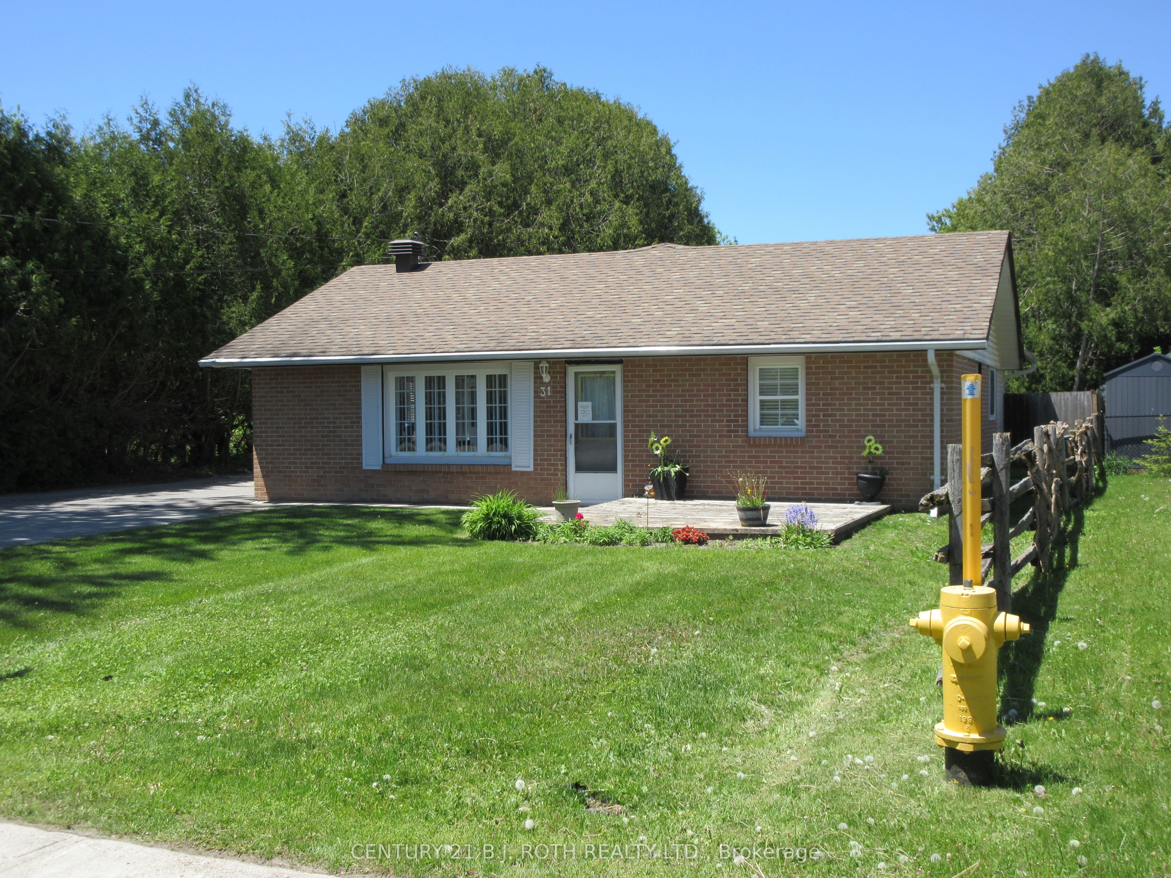31 River Drive