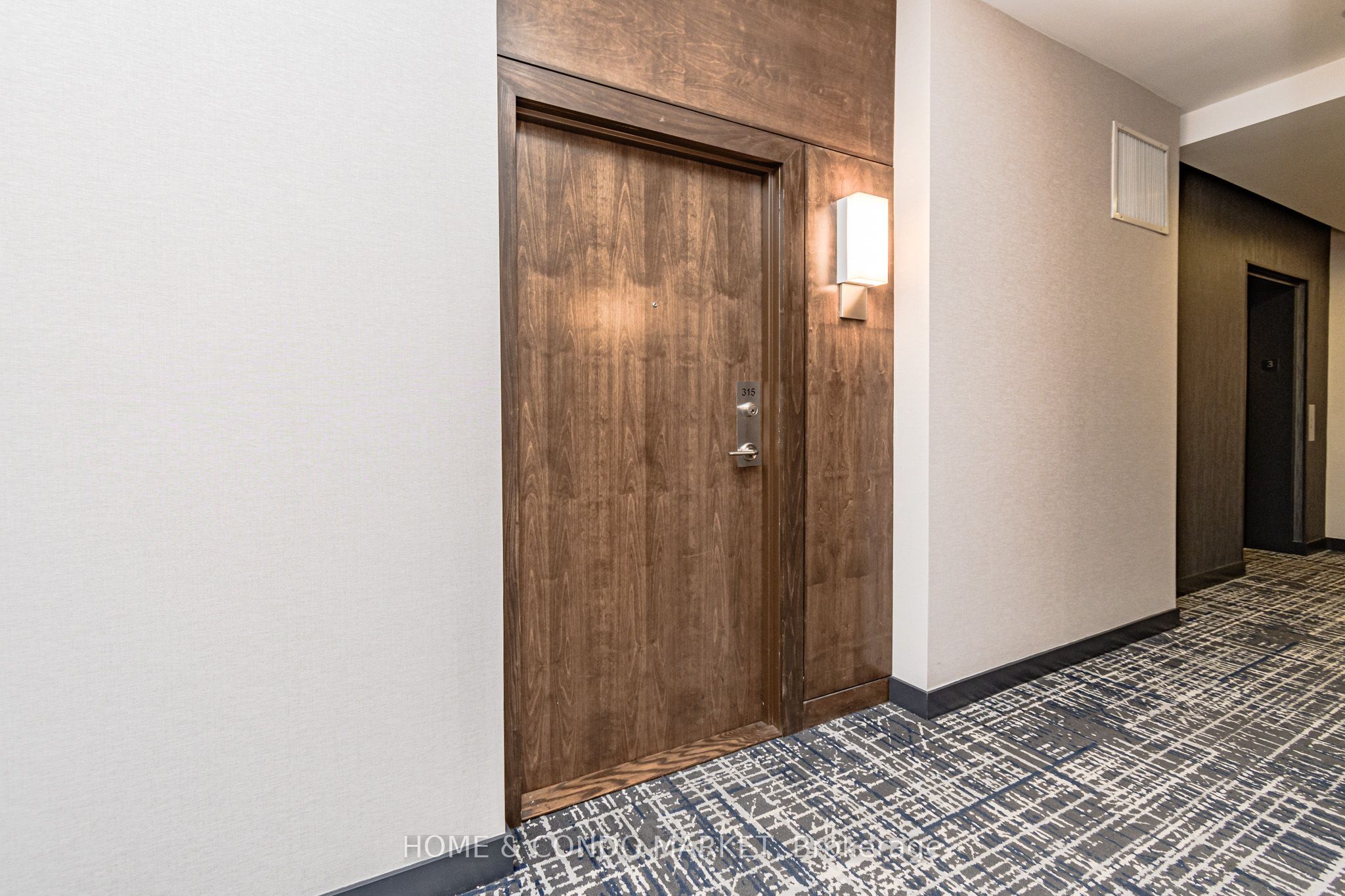 1 Hurontario Street 315