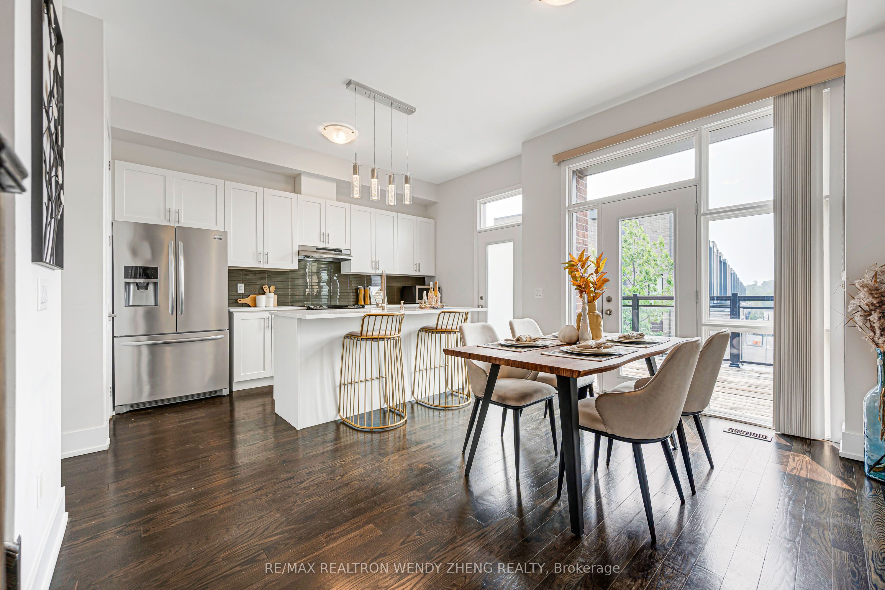9184 Bathurst Street