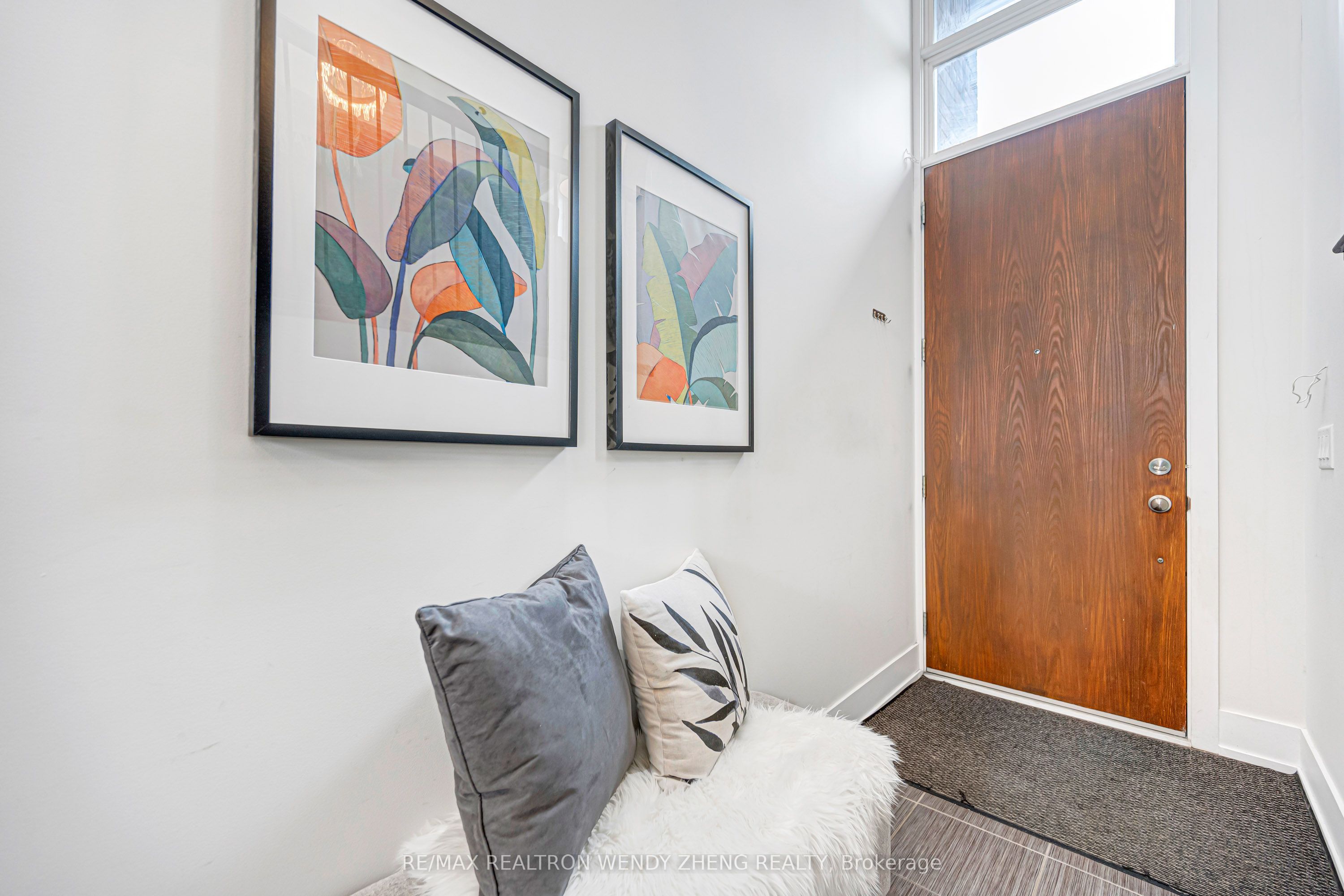 9184 Bathurst Street