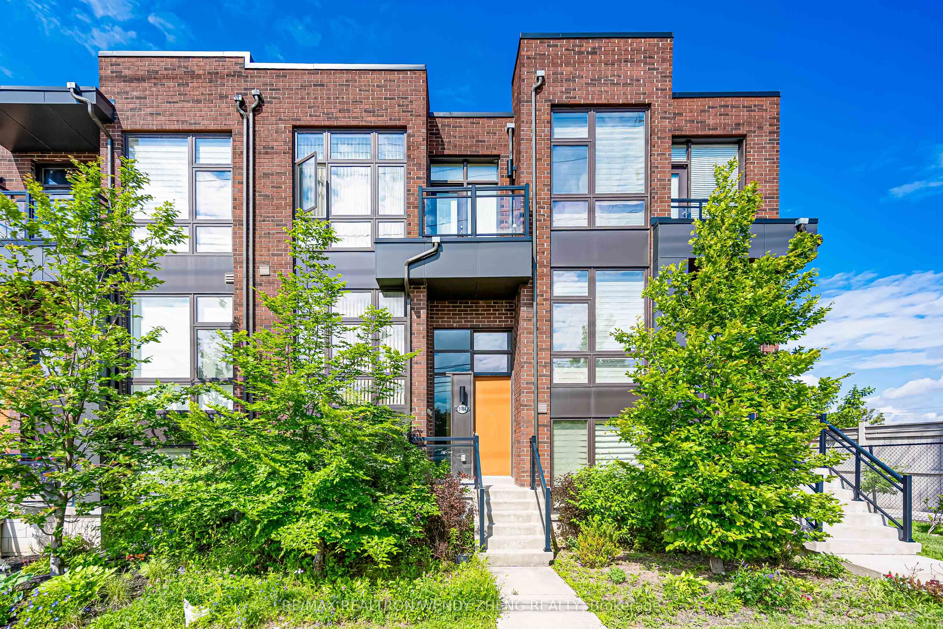 9184 Bathurst Street