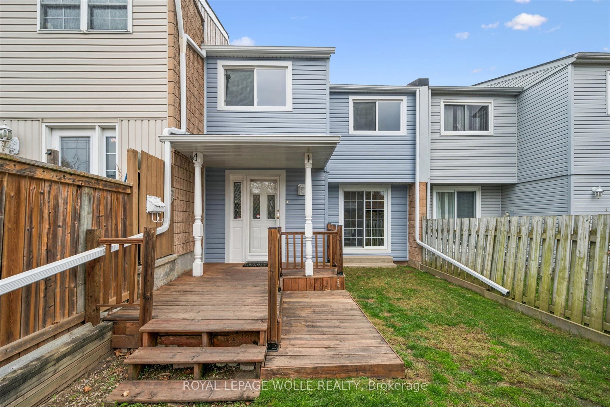 64 Frobisher Court
