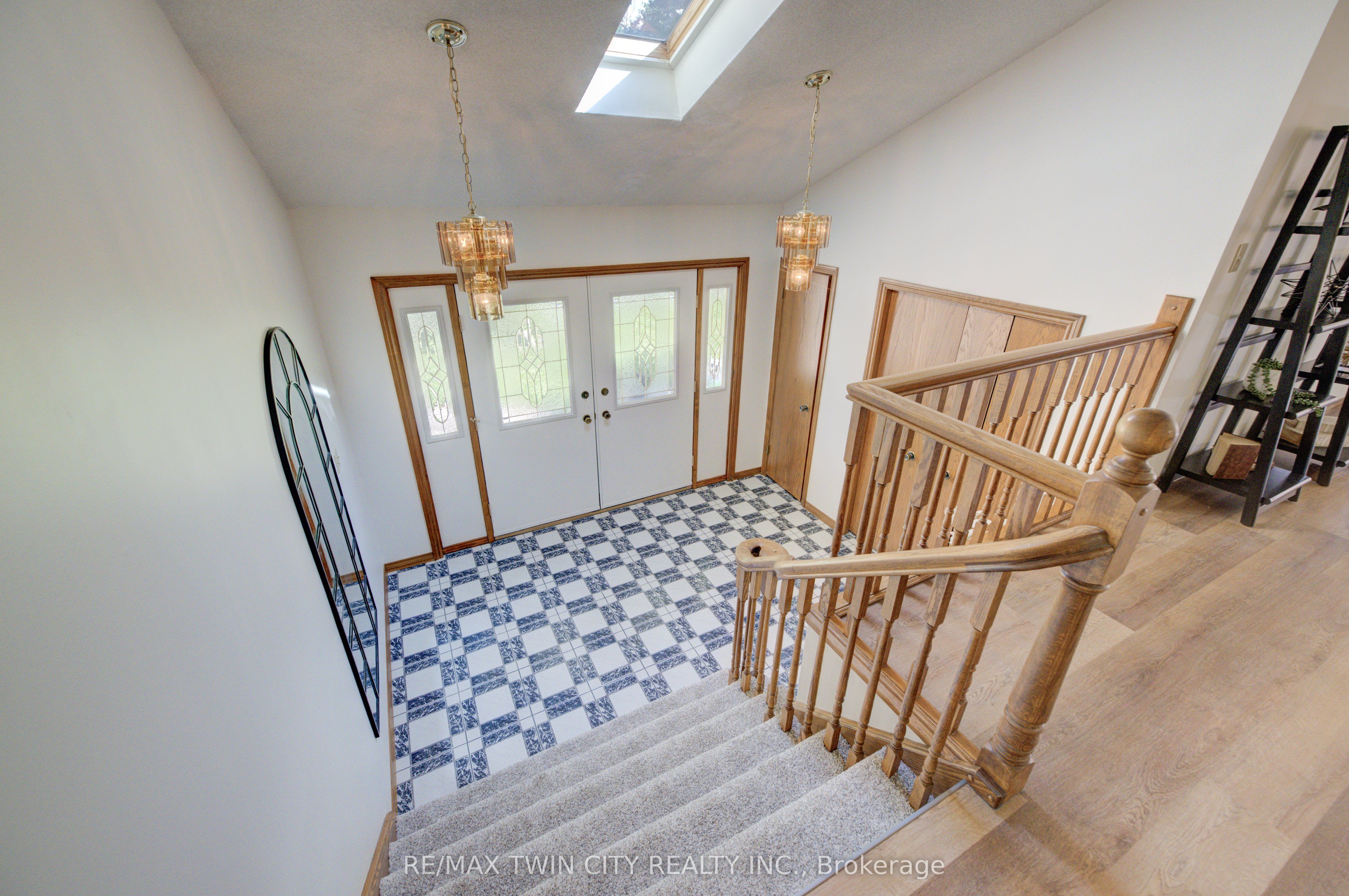 391 Northlake Drive