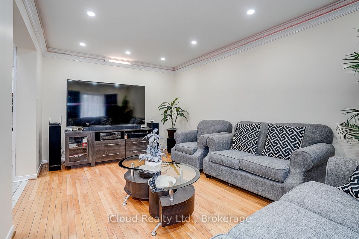1114 Maple Gate Road