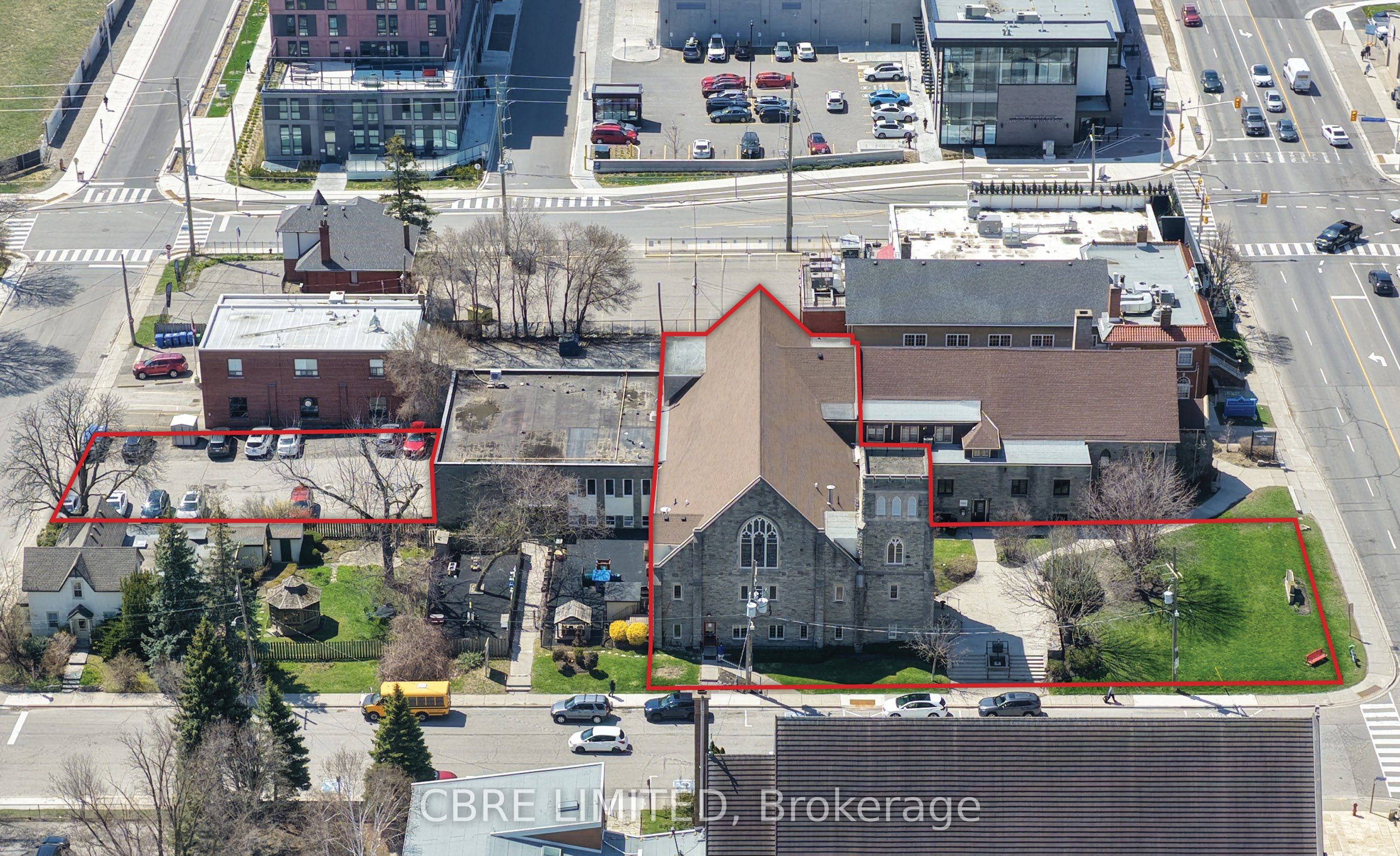 151 Lakeshore Road W