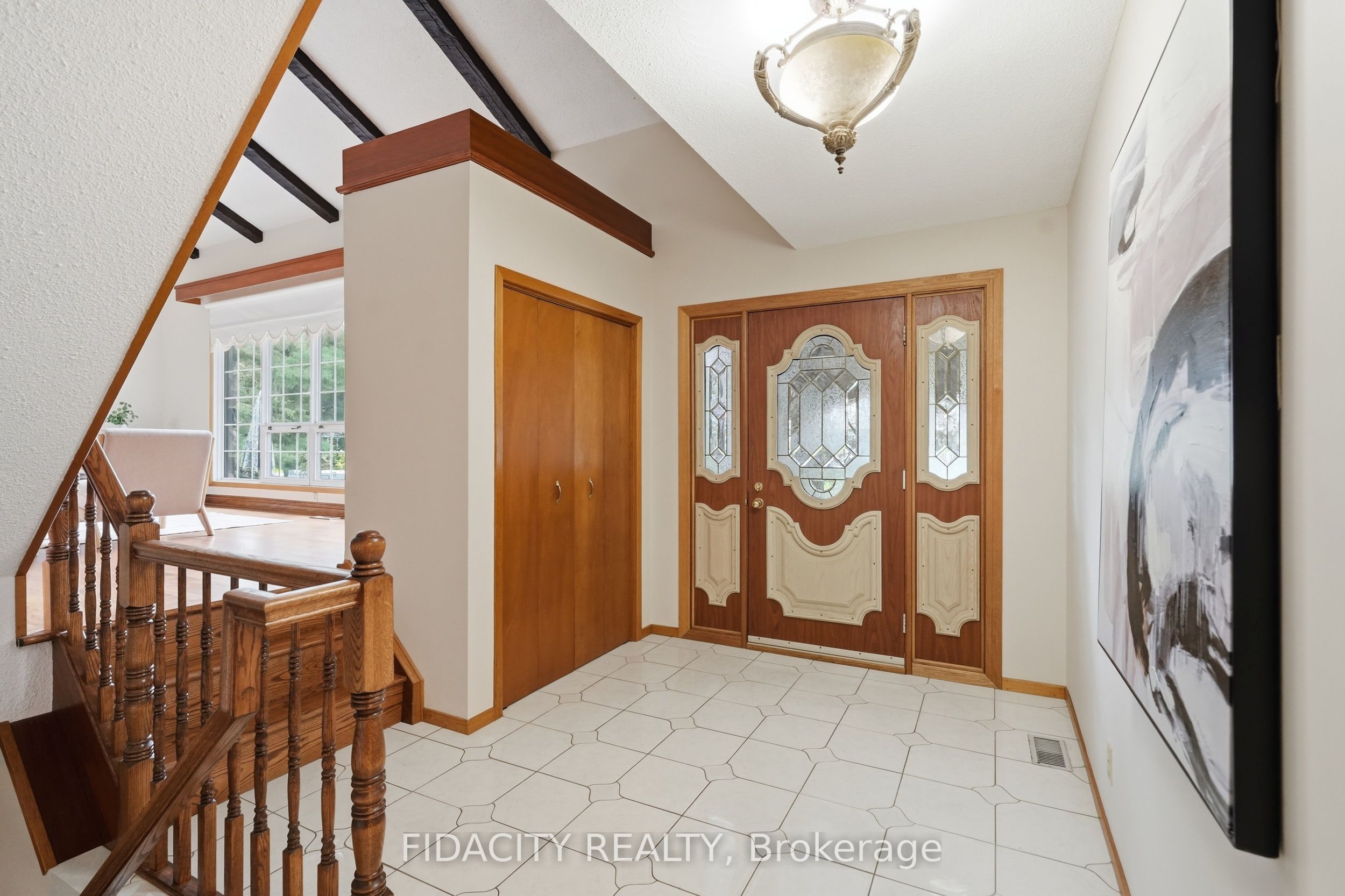 45 Cortleigh Drive
