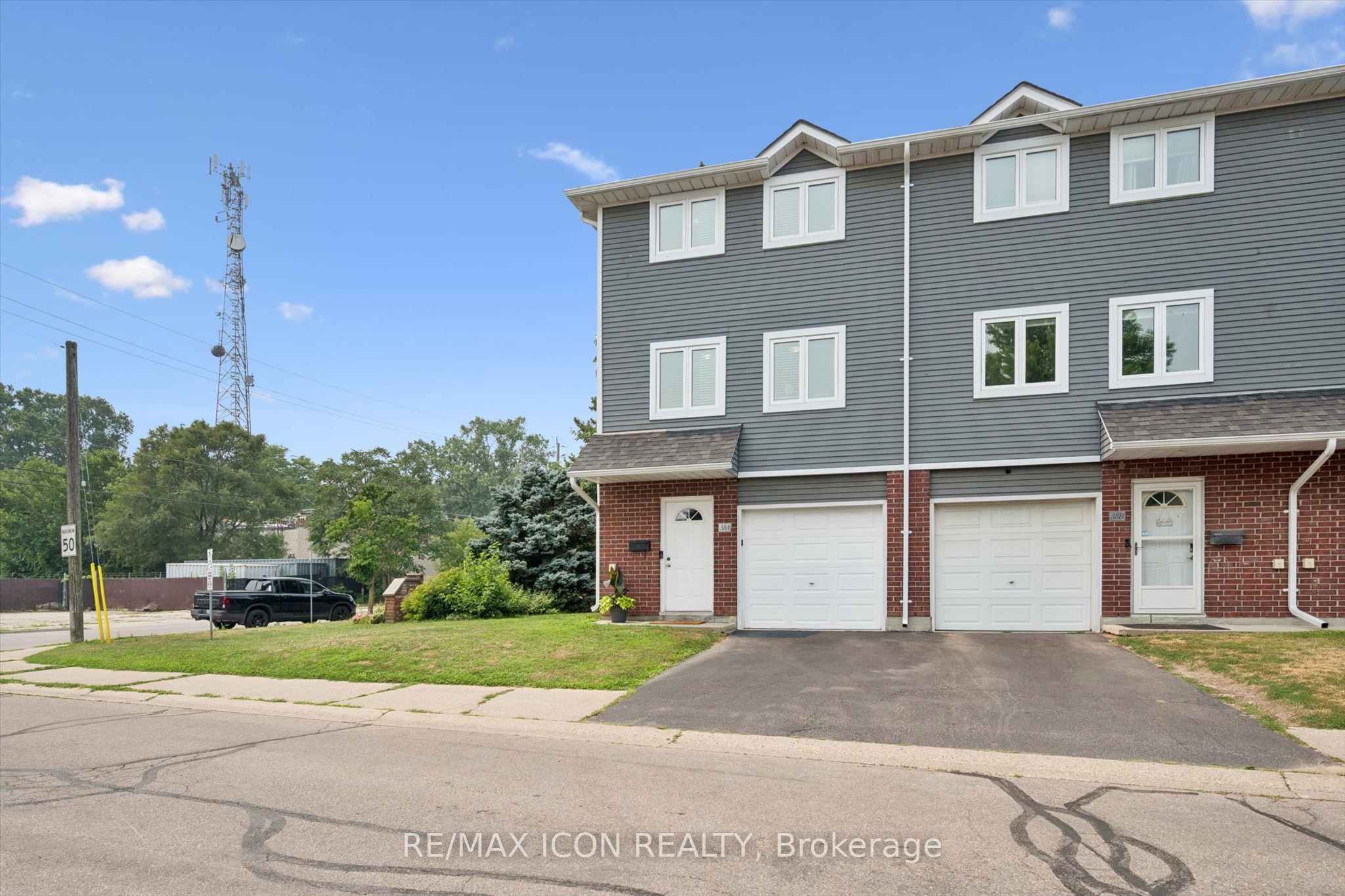 38 Harris Avenue A