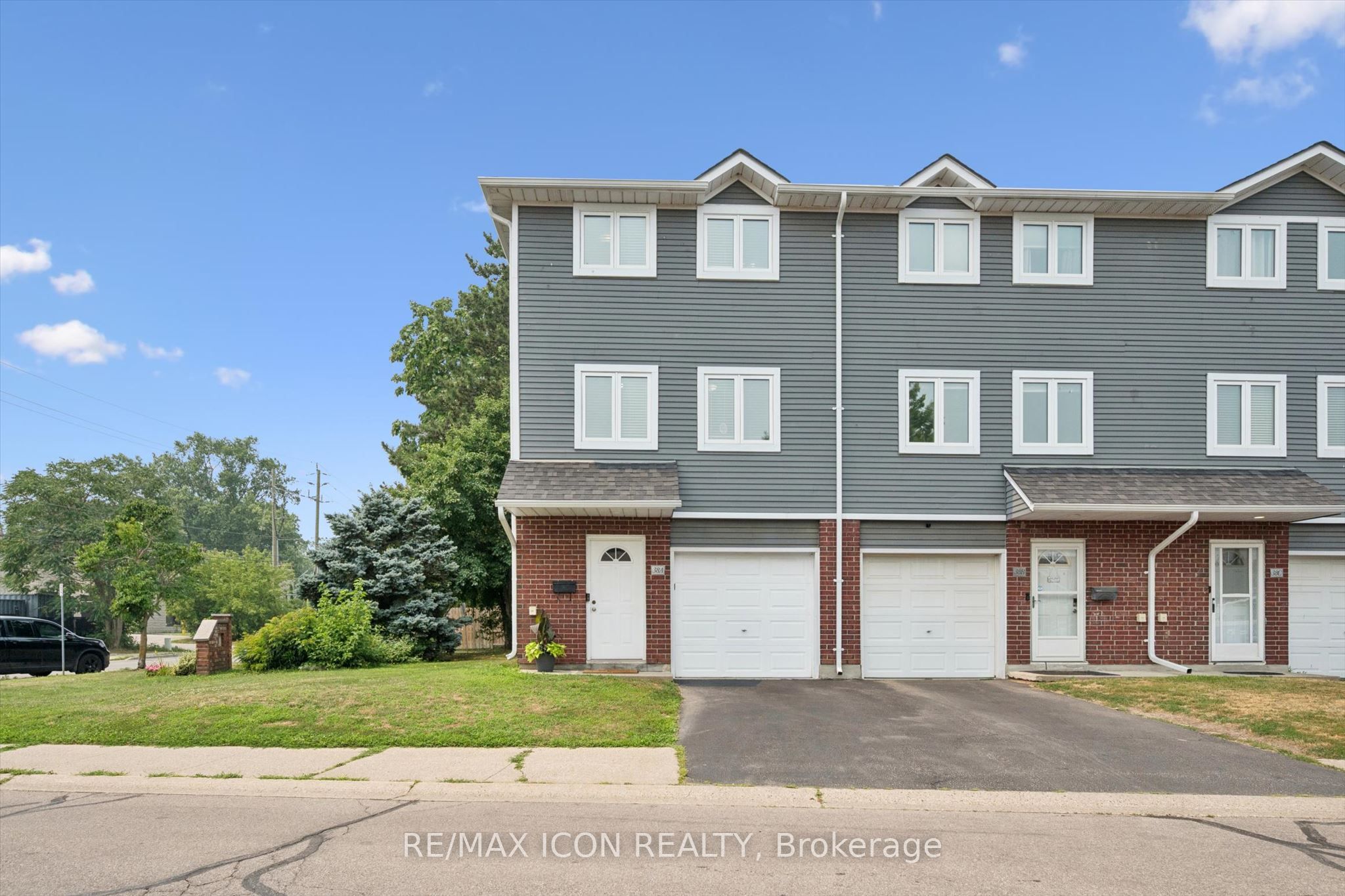 38 Harris Avenue A