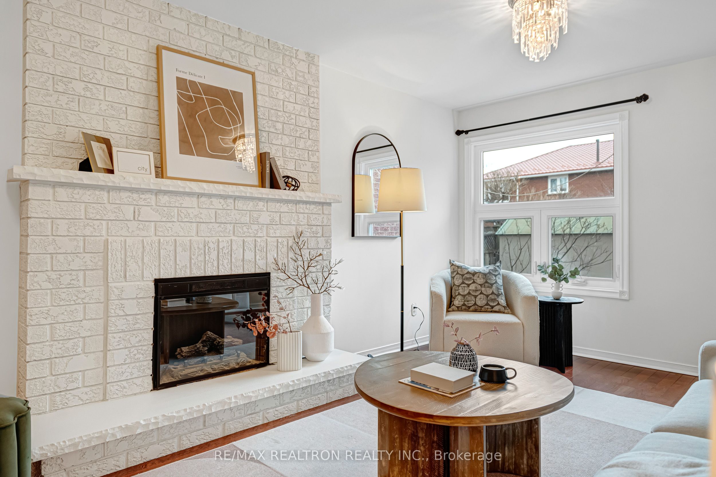 3488 Africa Crescent