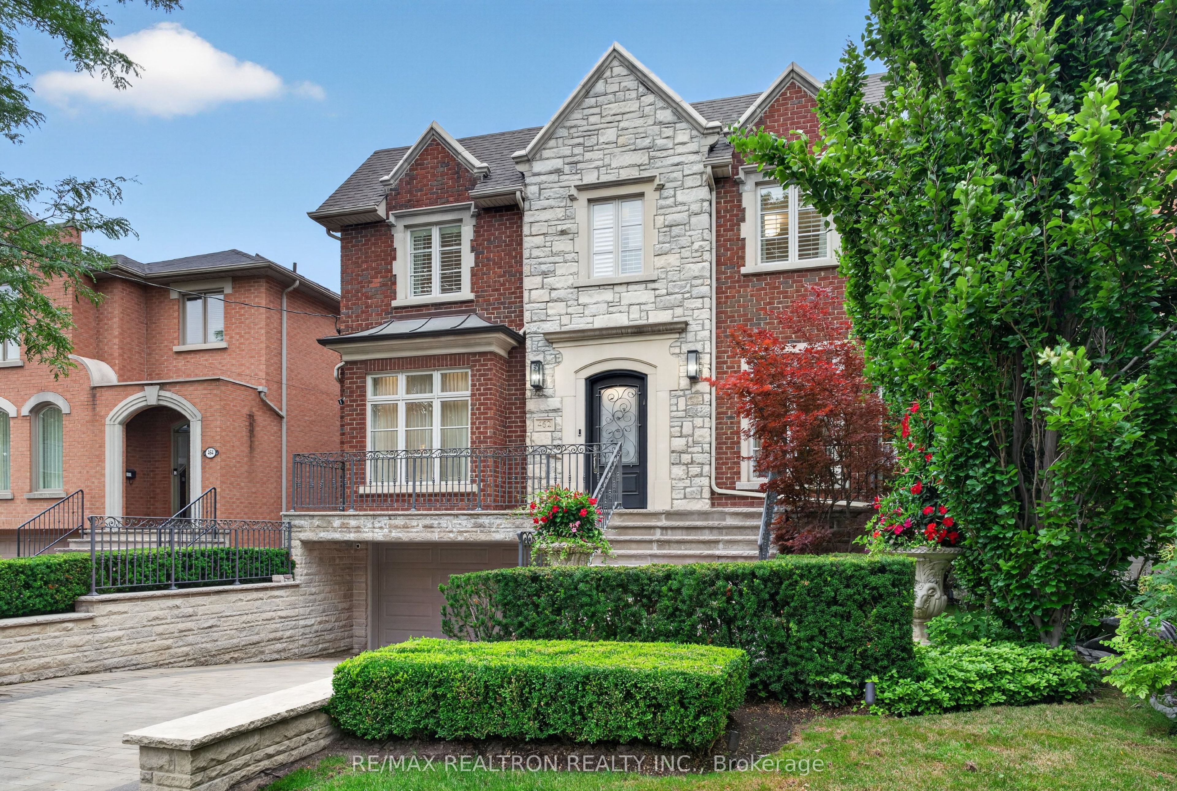 462 Fairlawn Avenue