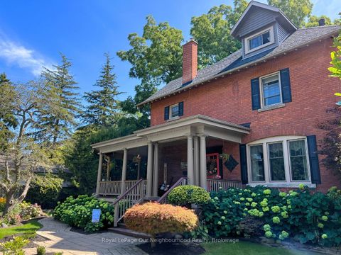 305 Trent Street W Whitby ON L1N 1M3