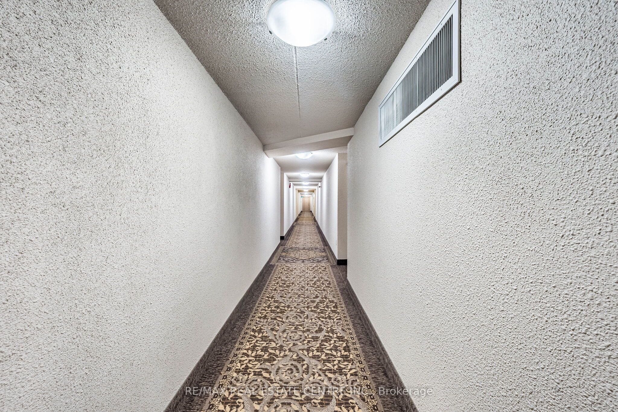 1525 Diefenbaker Court 315