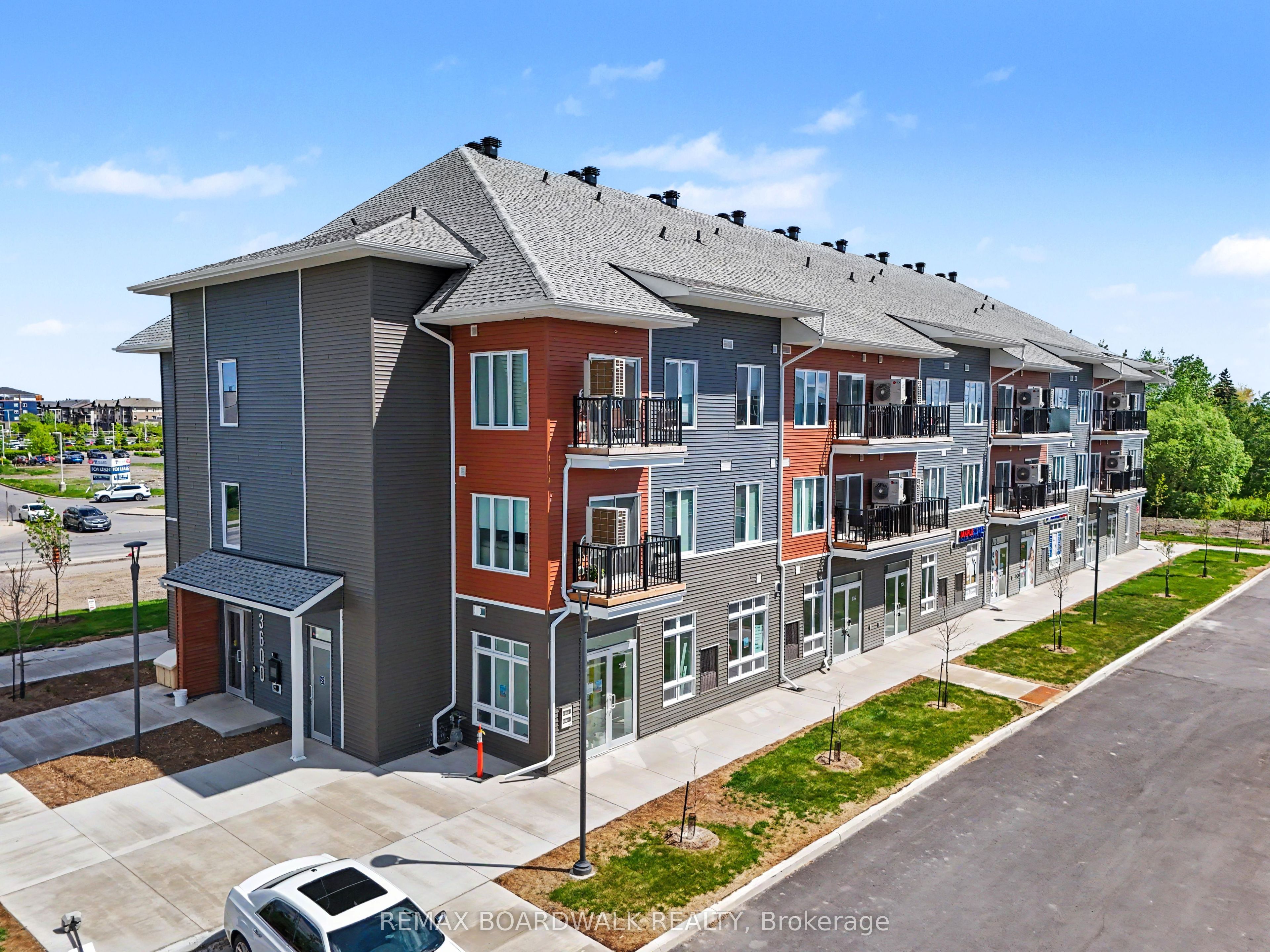 2370 Tenth Line Road 106