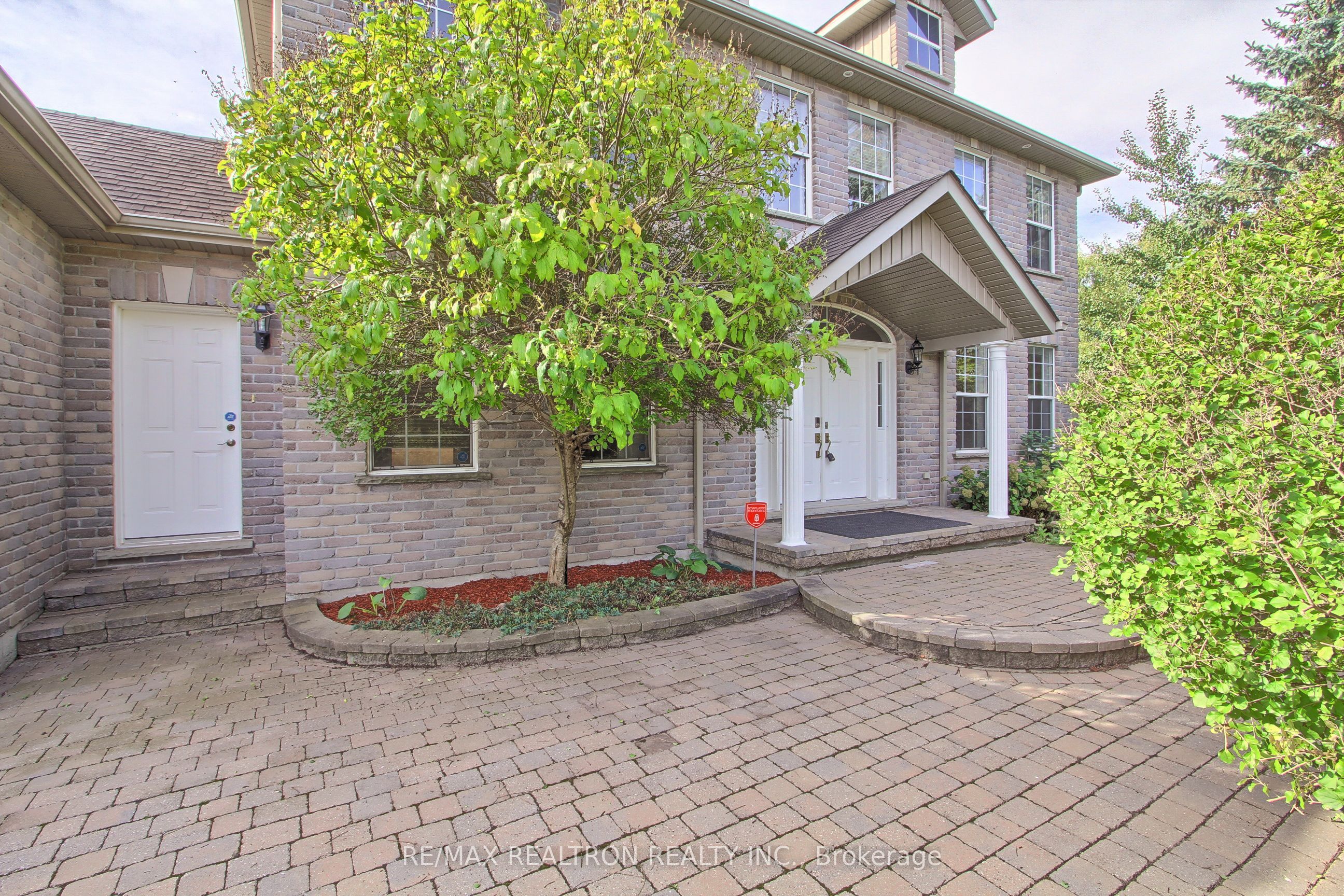 1911 Mount Albert Road