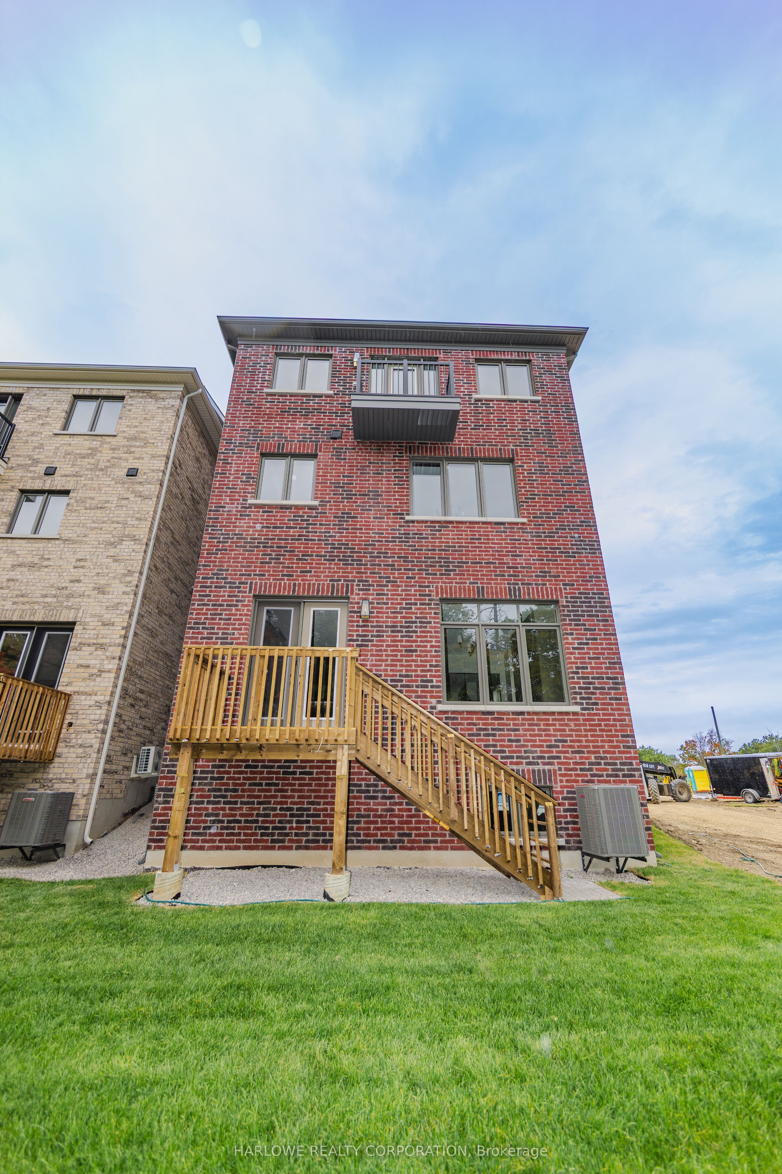 6738 Longview Place