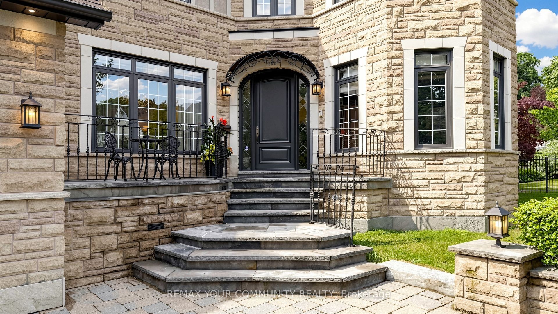 25 Guinevere Court