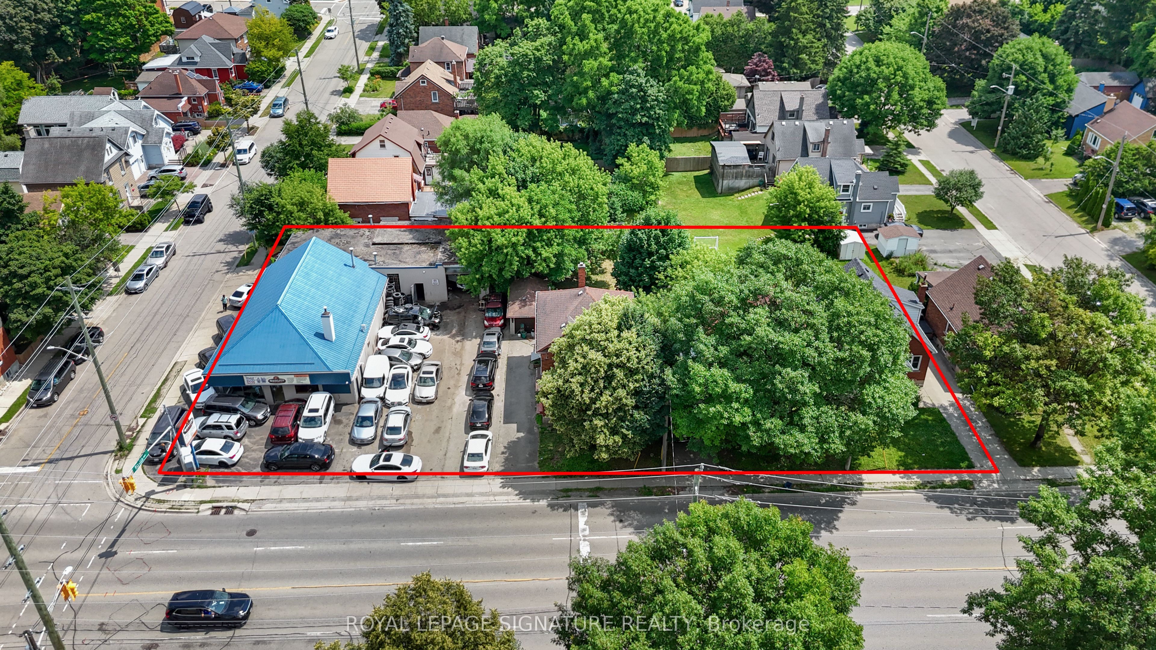 159-165 Erb Street W