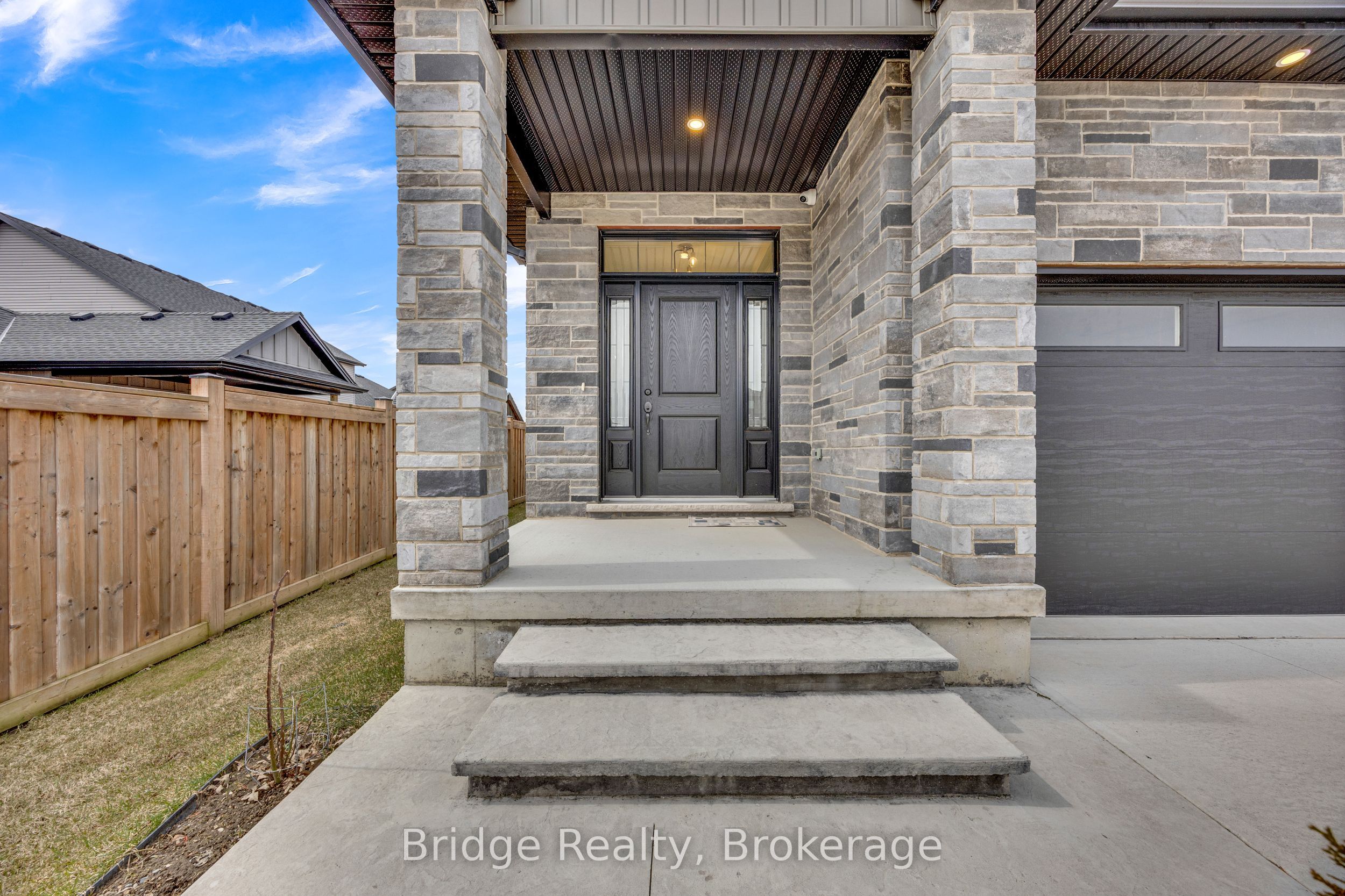 256 Tamarack Boulevard