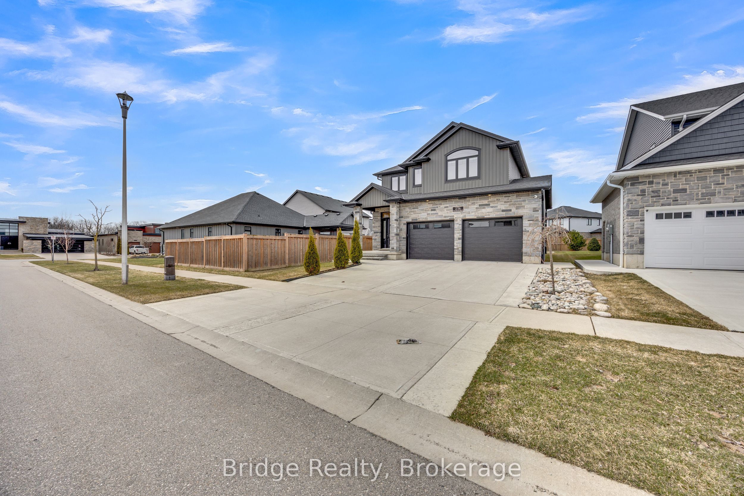 256 Tamarack Boulevard