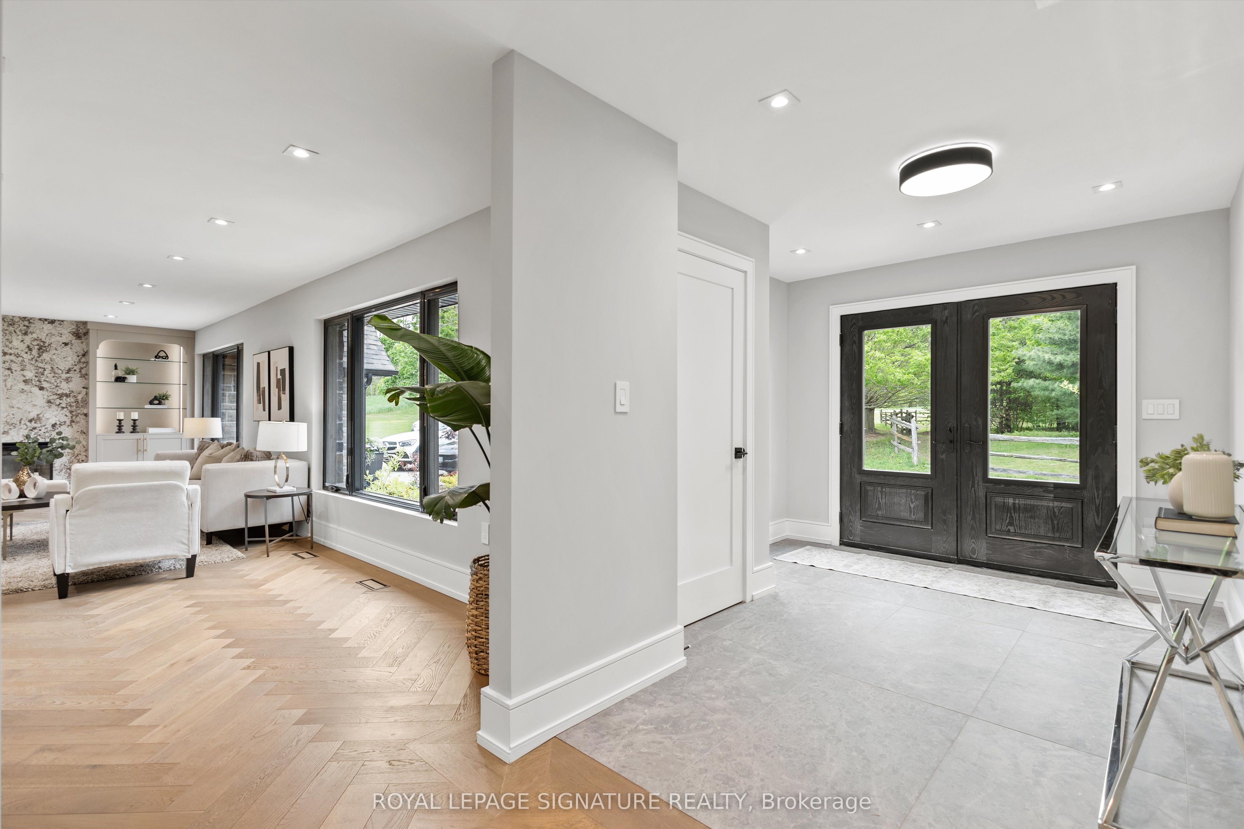 16455 11th Concession