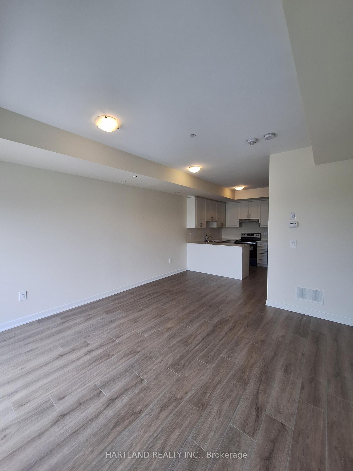 1695 Dersan Street 304