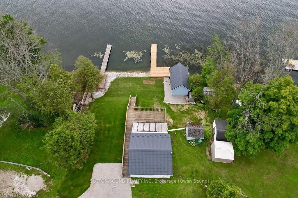 38 ISLANDVIEW Drive