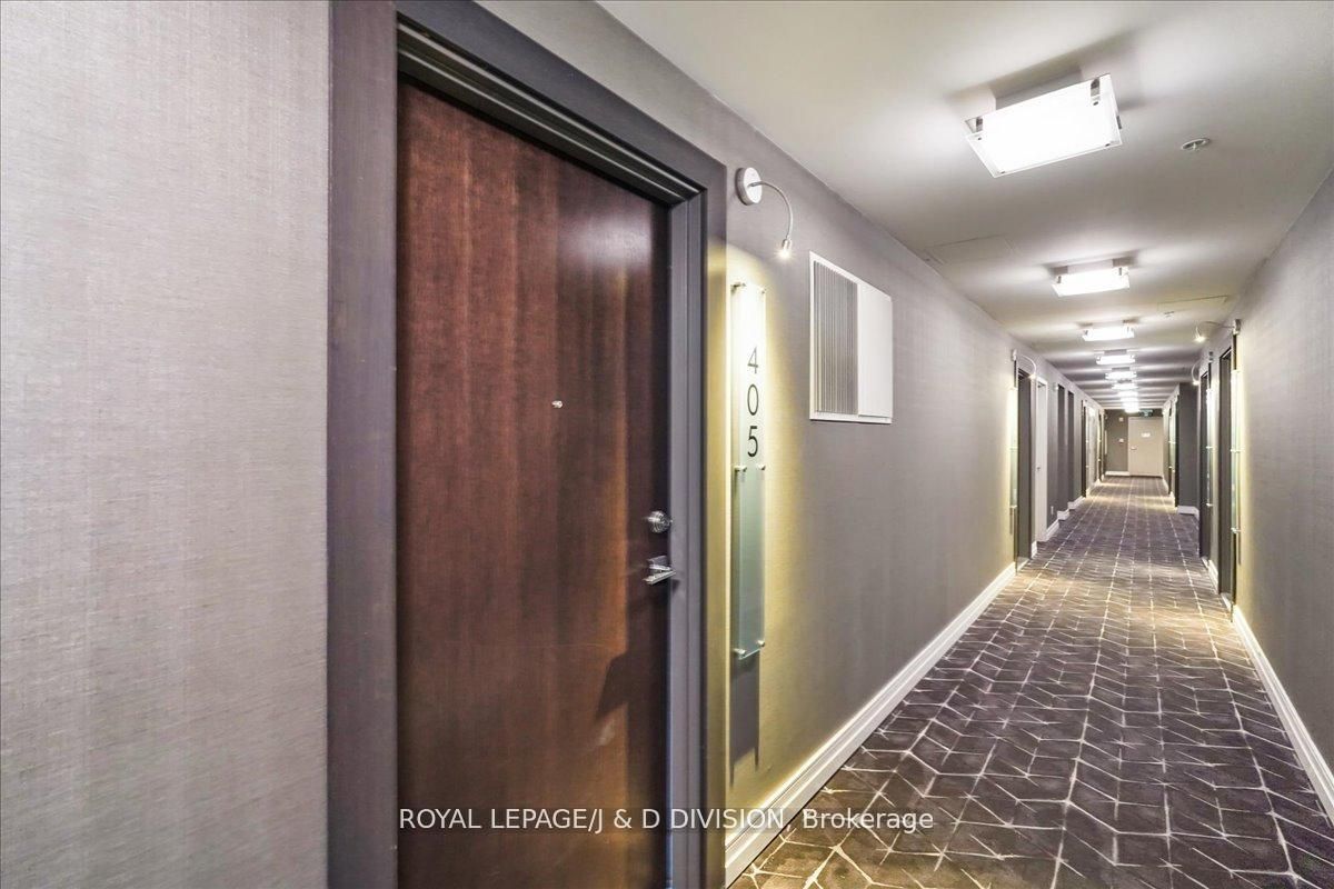 90 Niagara Street 405