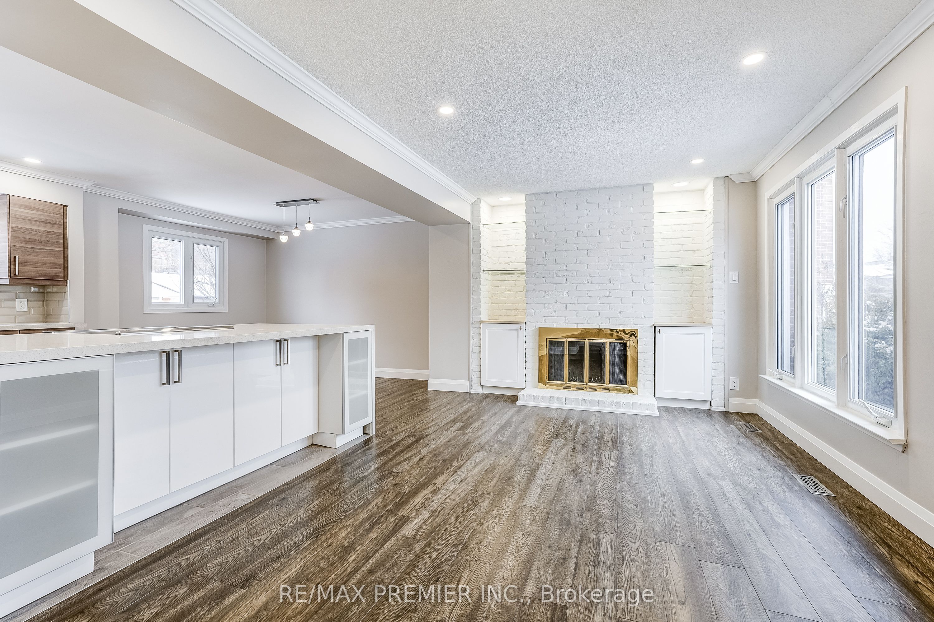 2395 Benedet Drive