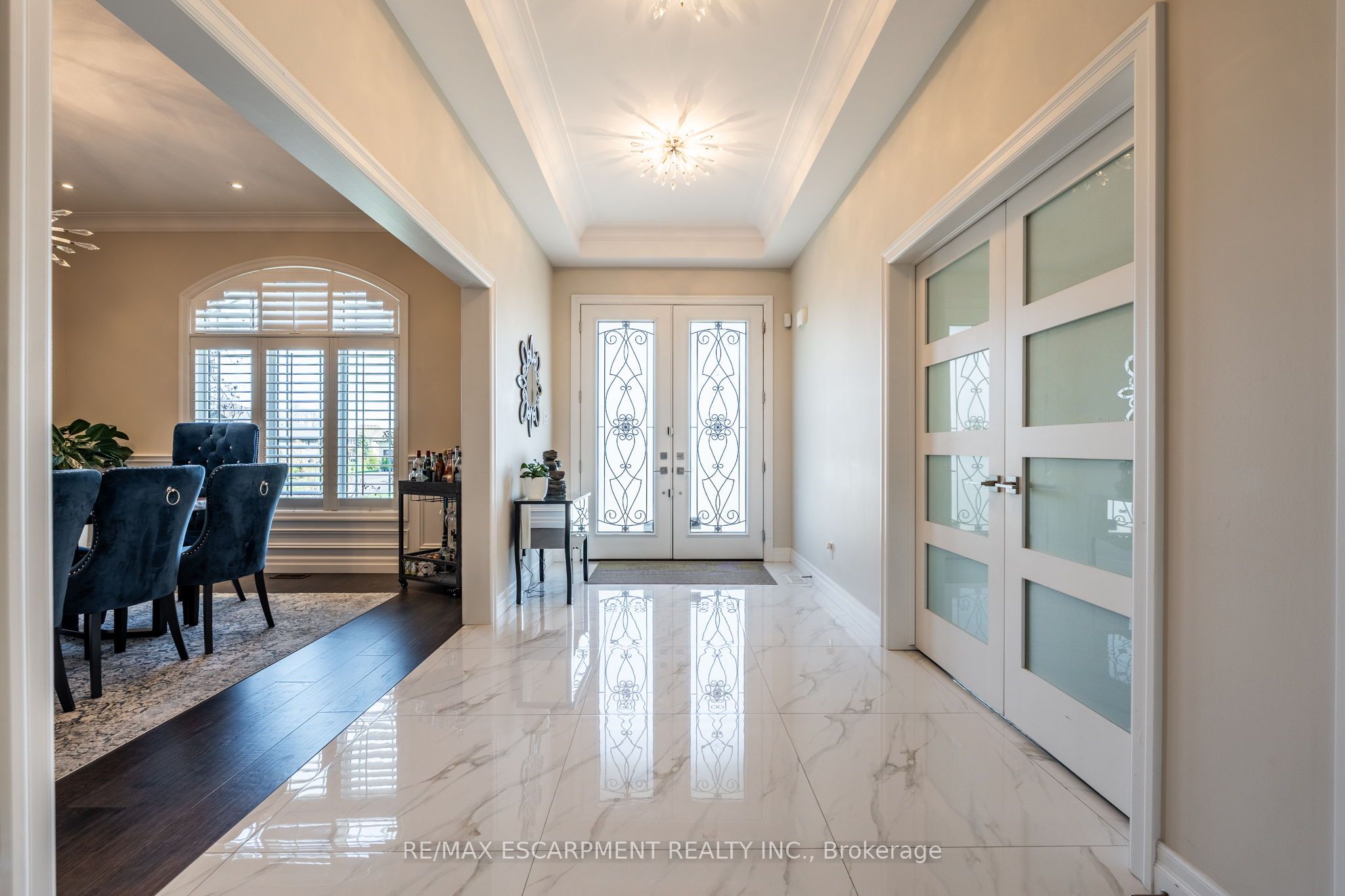 10 Harper Boulevard