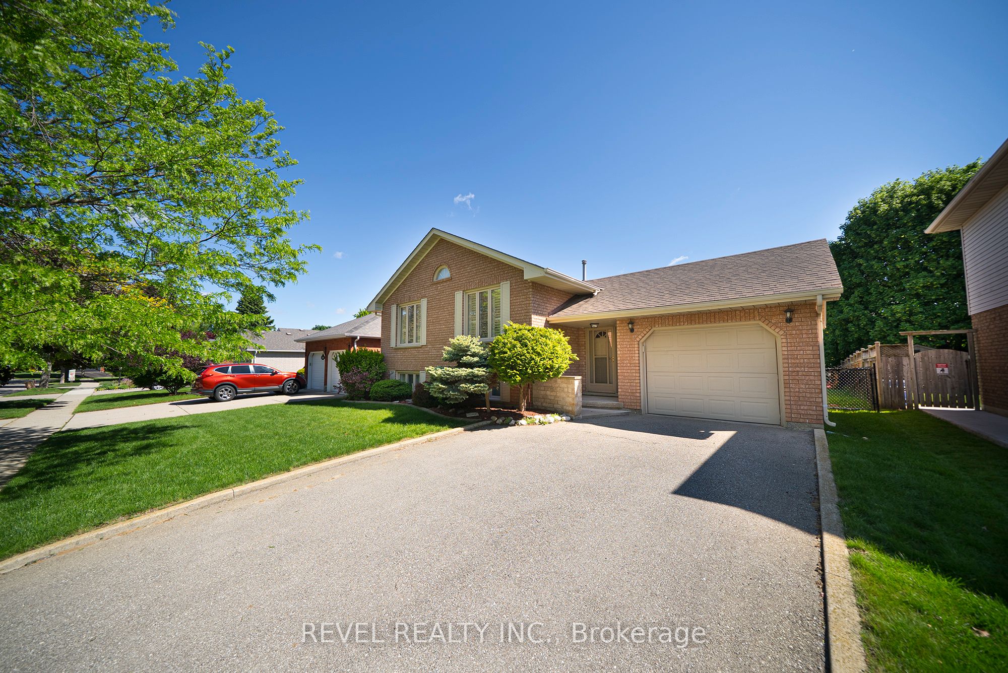23 Trillium Way
