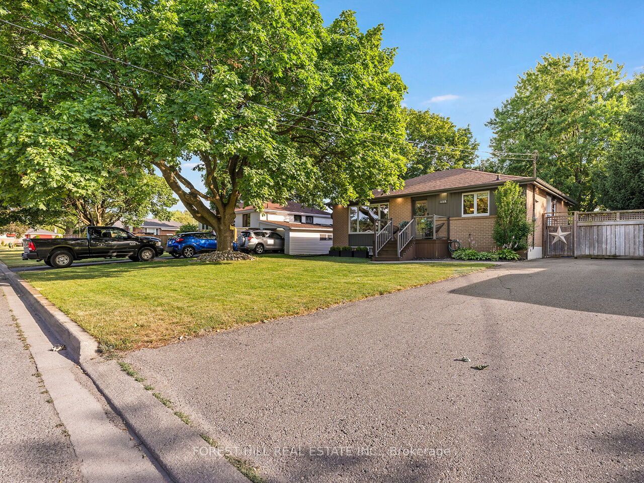159 Robinwood Crescent