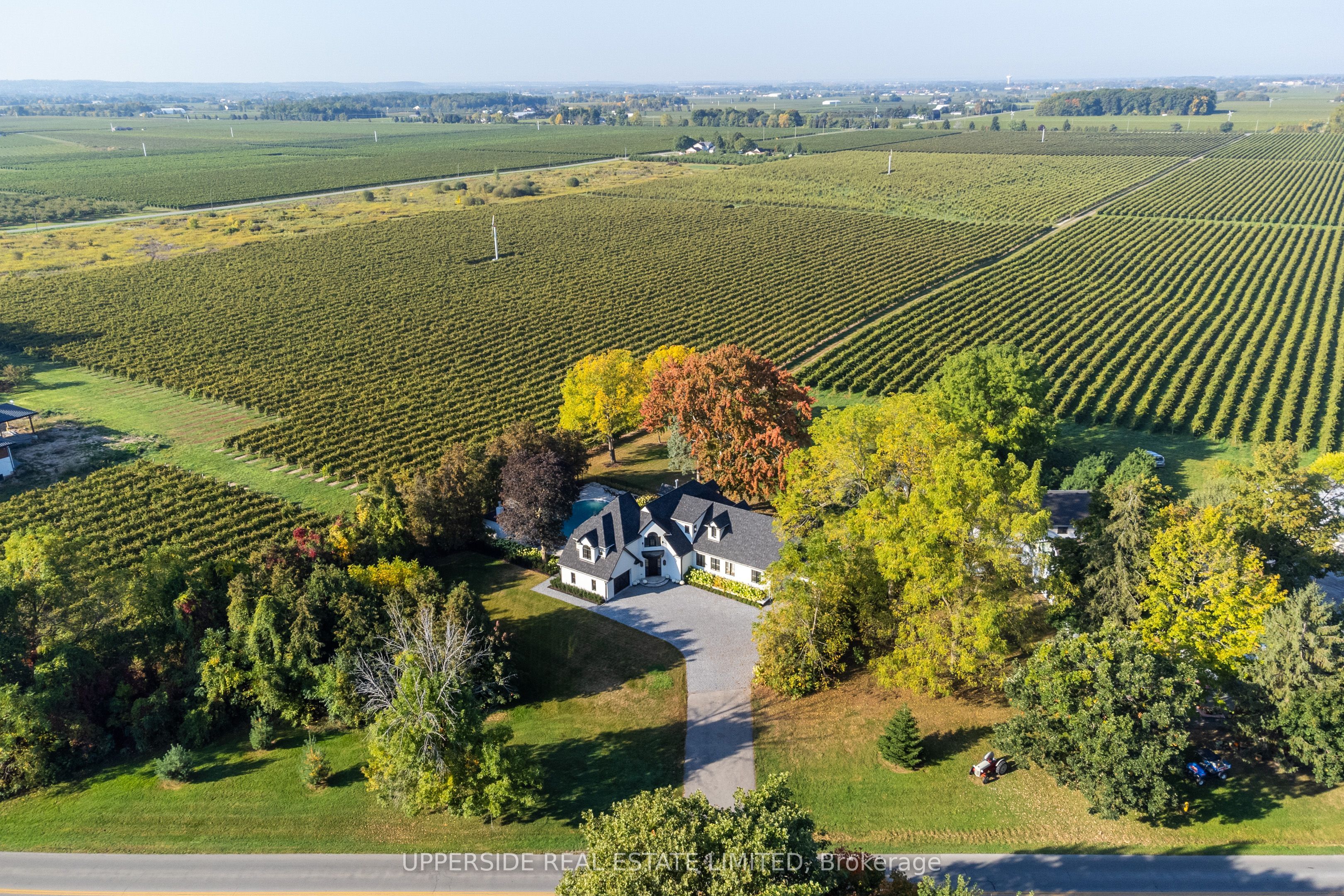 15886 Niagara Parkway