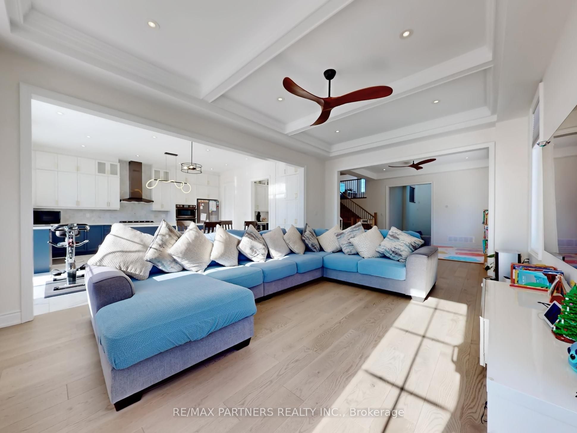 278 Boundary Boulevard