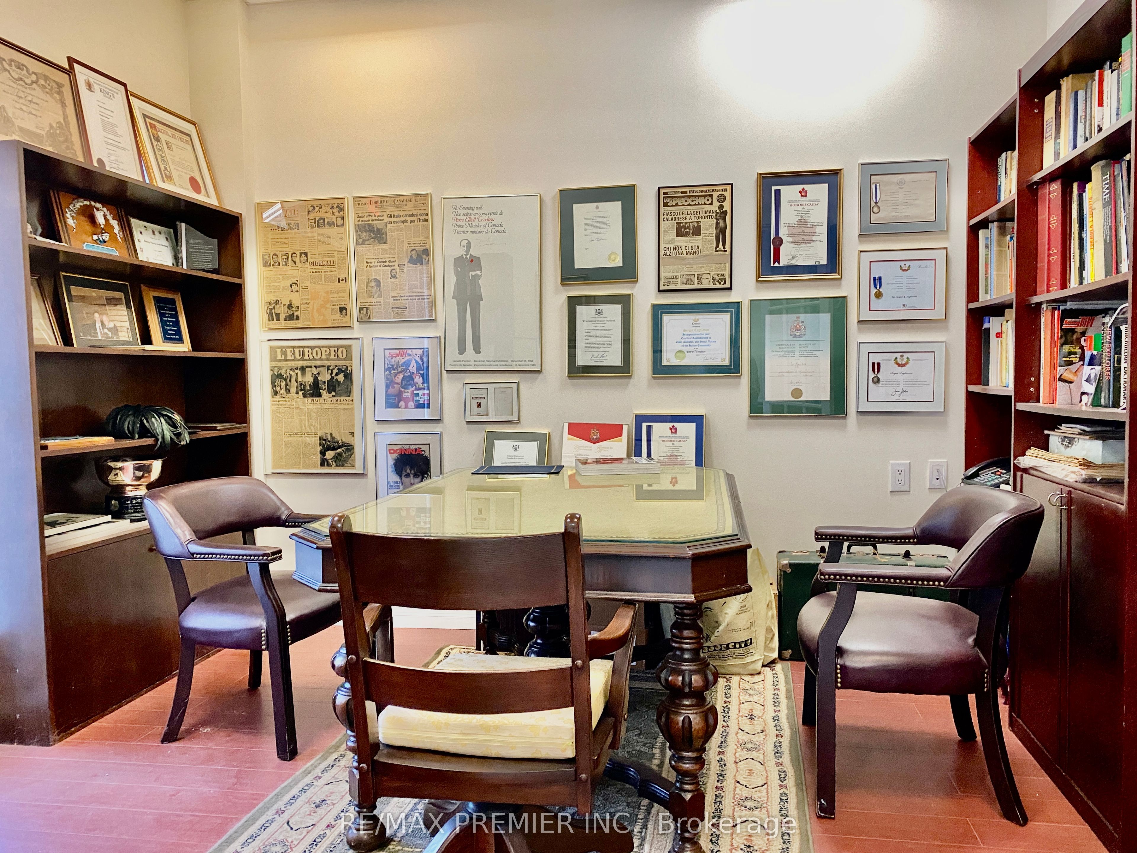 140 Woodbridge Avenue Au 8 & 9