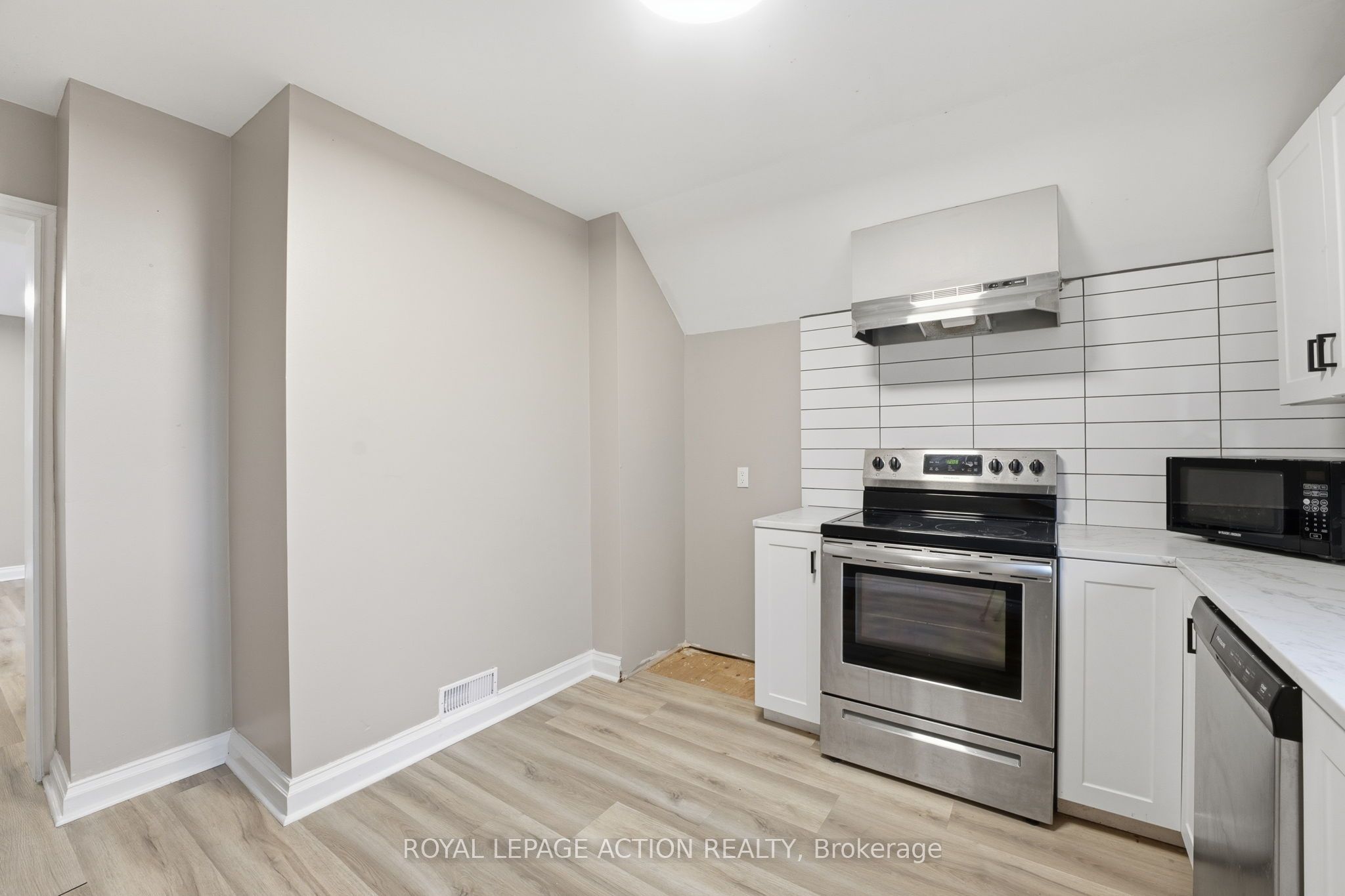 43 Richardson Street