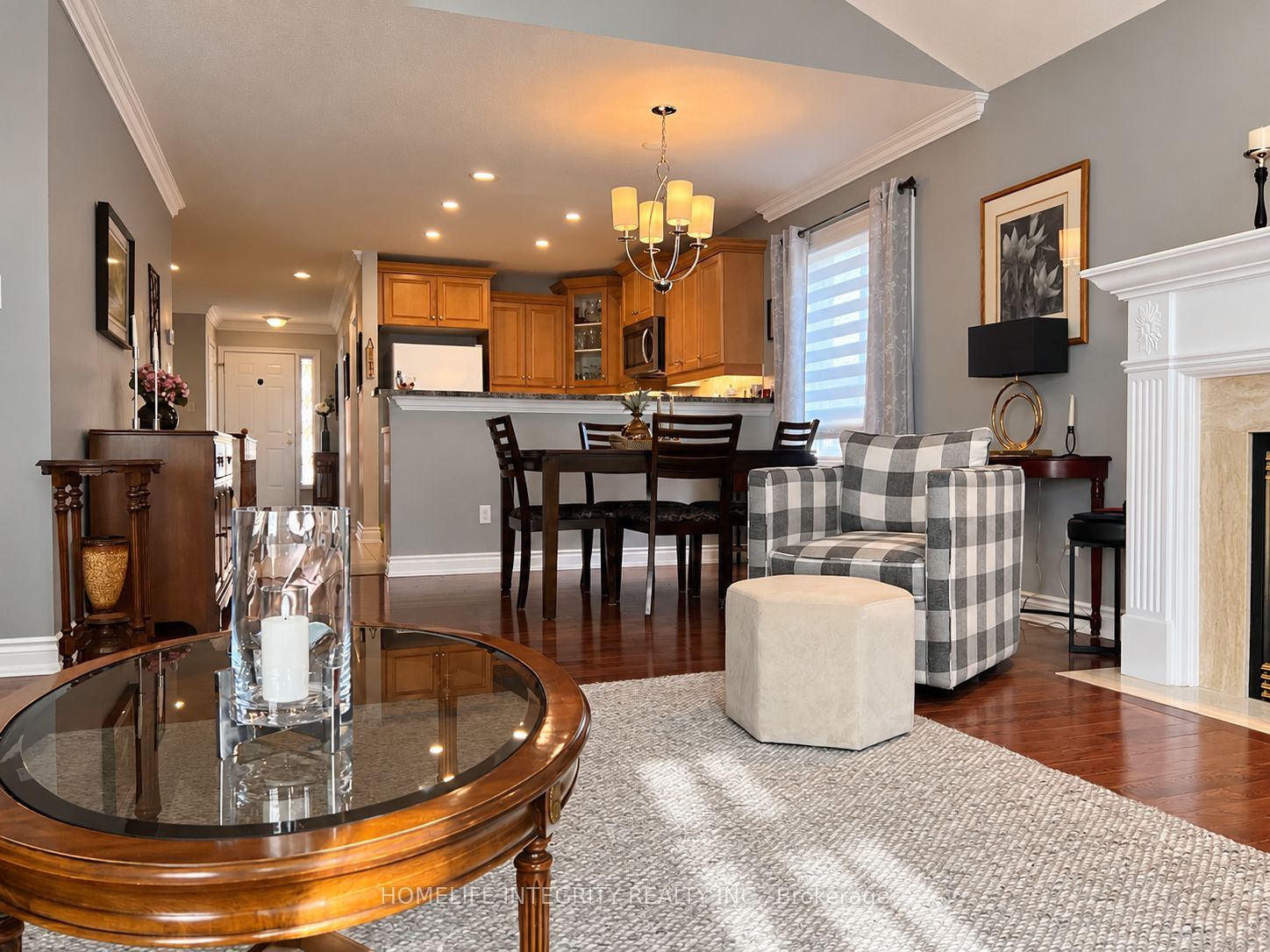 9 Renaissance Pt Point